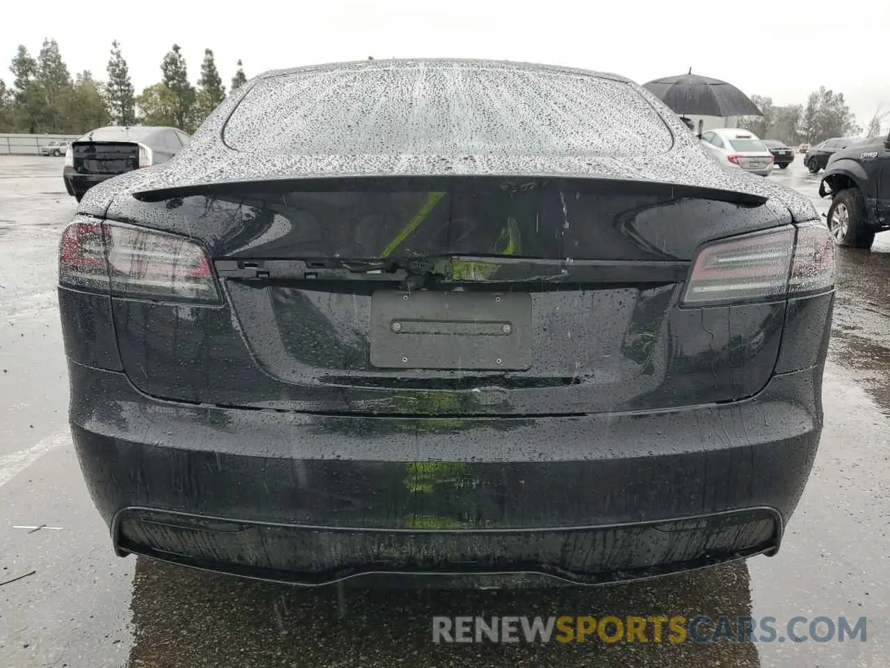 6 Photograph of a damaged car 5YJSA1E59PF514540 TESLA MODEL S 2023