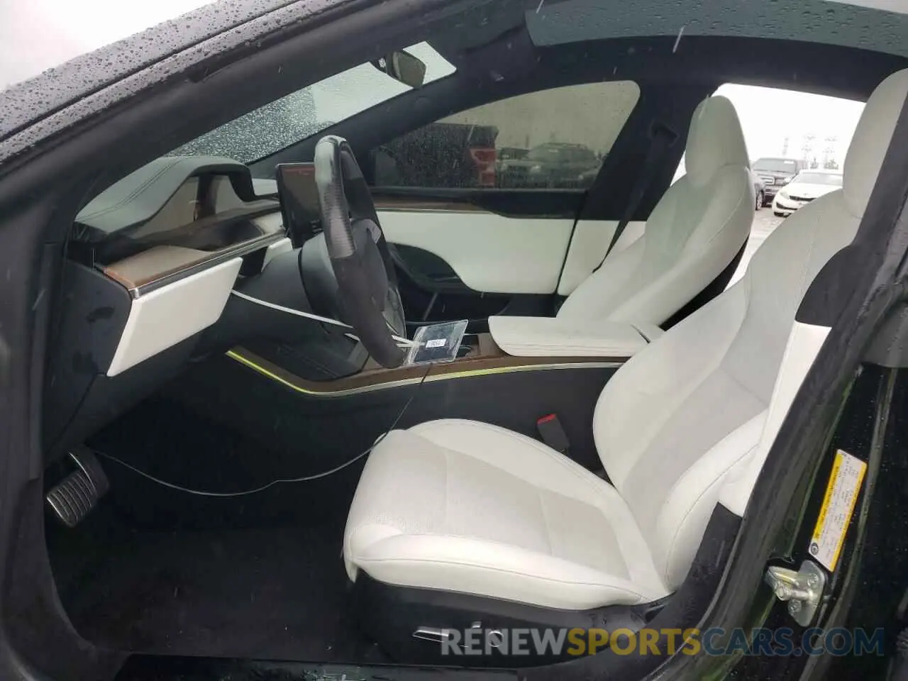 7 Photograph of a damaged car 5YJSA1E59PF514540 TESLA MODEL S 2023