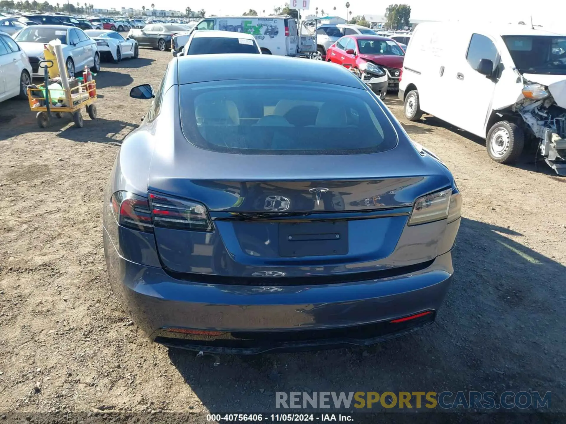 17 Фотография поврежденного автомобиля 5YJSA1E5XPF500341 TESLA MODEL S 2023