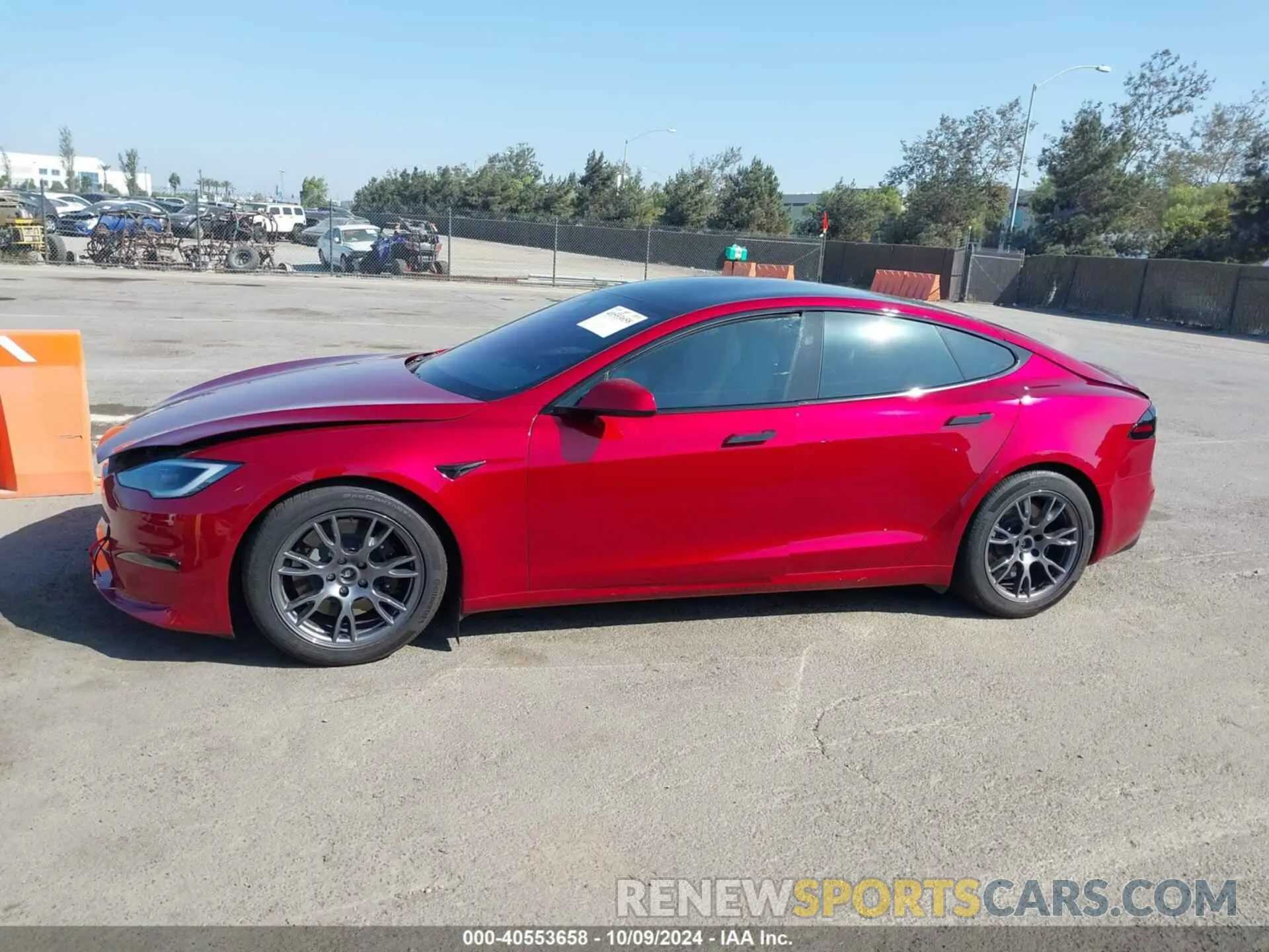 15 Photograph of a damaged car 5YJSA1E5XPF522145 TESLA MODEL S 2023