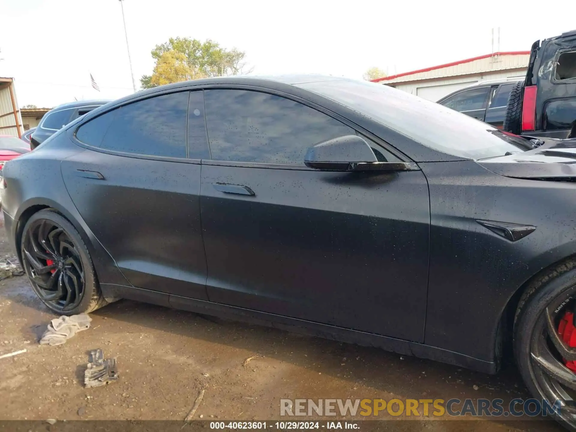 13 Фотография поврежденного автомобиля 5YJSA1E63PF530774 TESLA MODEL S 2023