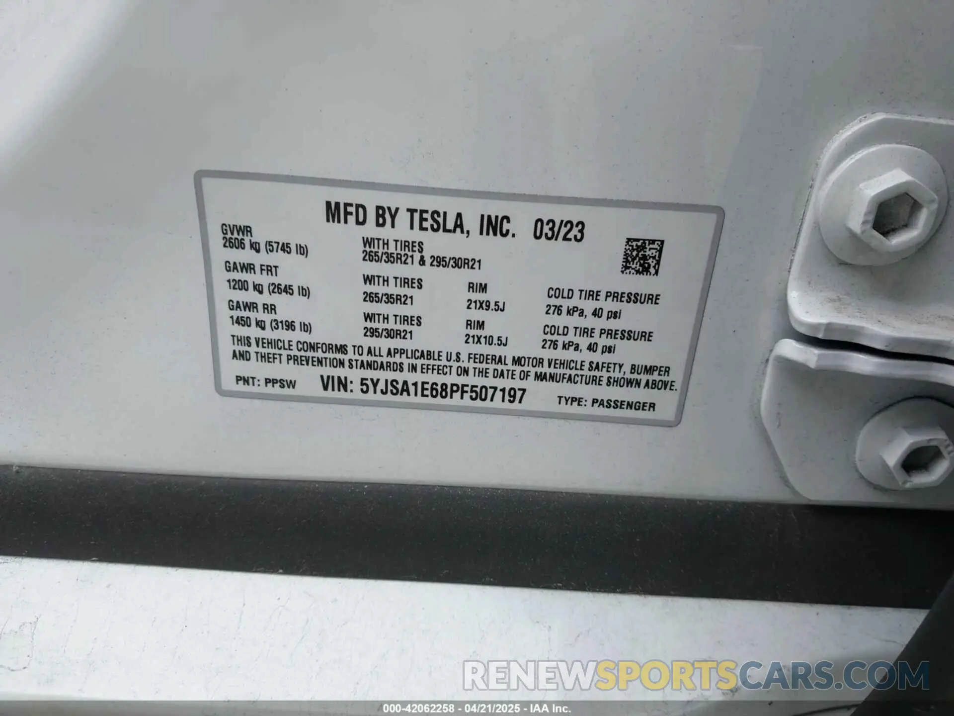 9 Photograph of a damaged car 5YJSA1E68PF507197 TESLA MODEL S 2023