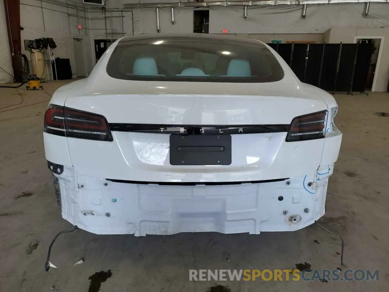 6 Фотография поврежденного автомобиля 5YJSA1E56RF538488 TESLA MODEL S 2024
