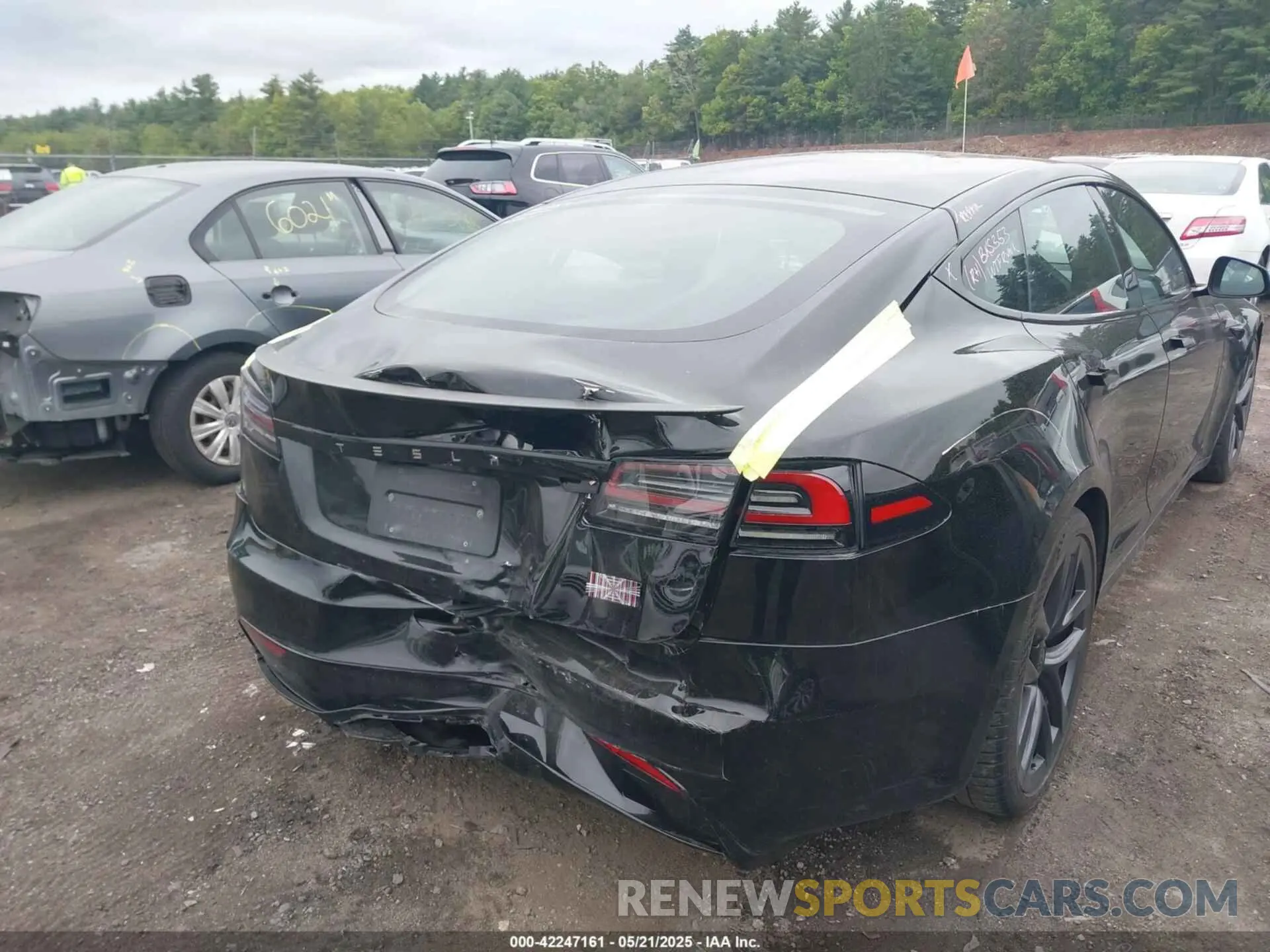 15 Фотография поврежденного автомобиля 5YJSA1E68RF541353 TESLA MODEL S 2024