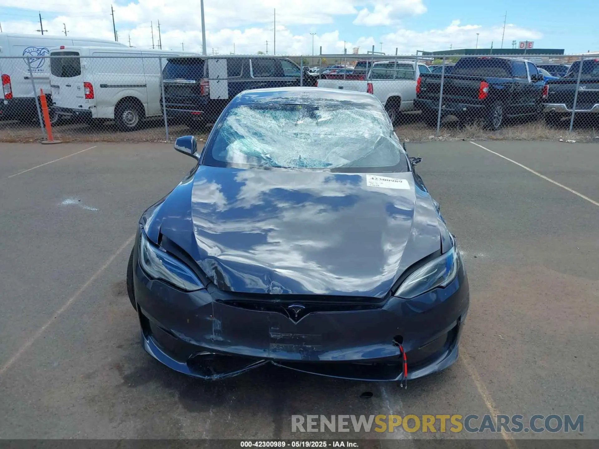 12 Photograph of a damaged car 5YJSA1E51SF548612 TESLA MODEL S 2025