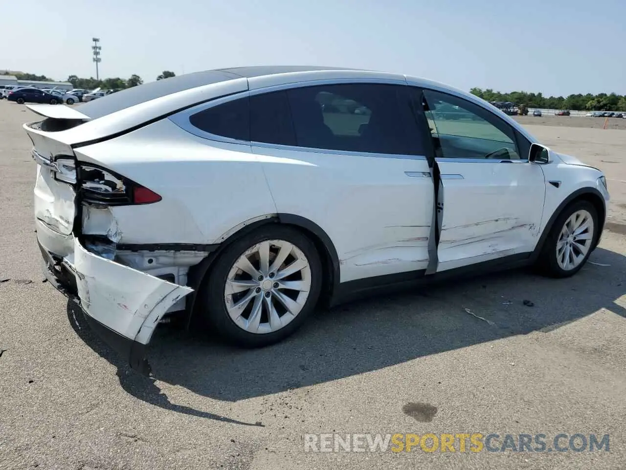 3 Фотография поврежденного автомобиля 5YJXCAE21KF182821 TESLA MODEL X 2019