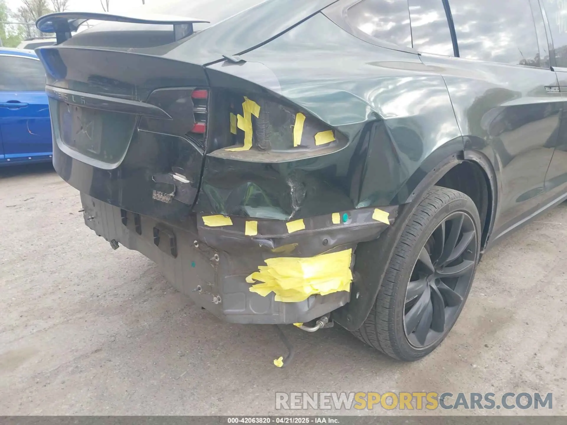 16 Photograph of a damaged car 5YJXCBE28KF192171 TESLA MODEL X 2019