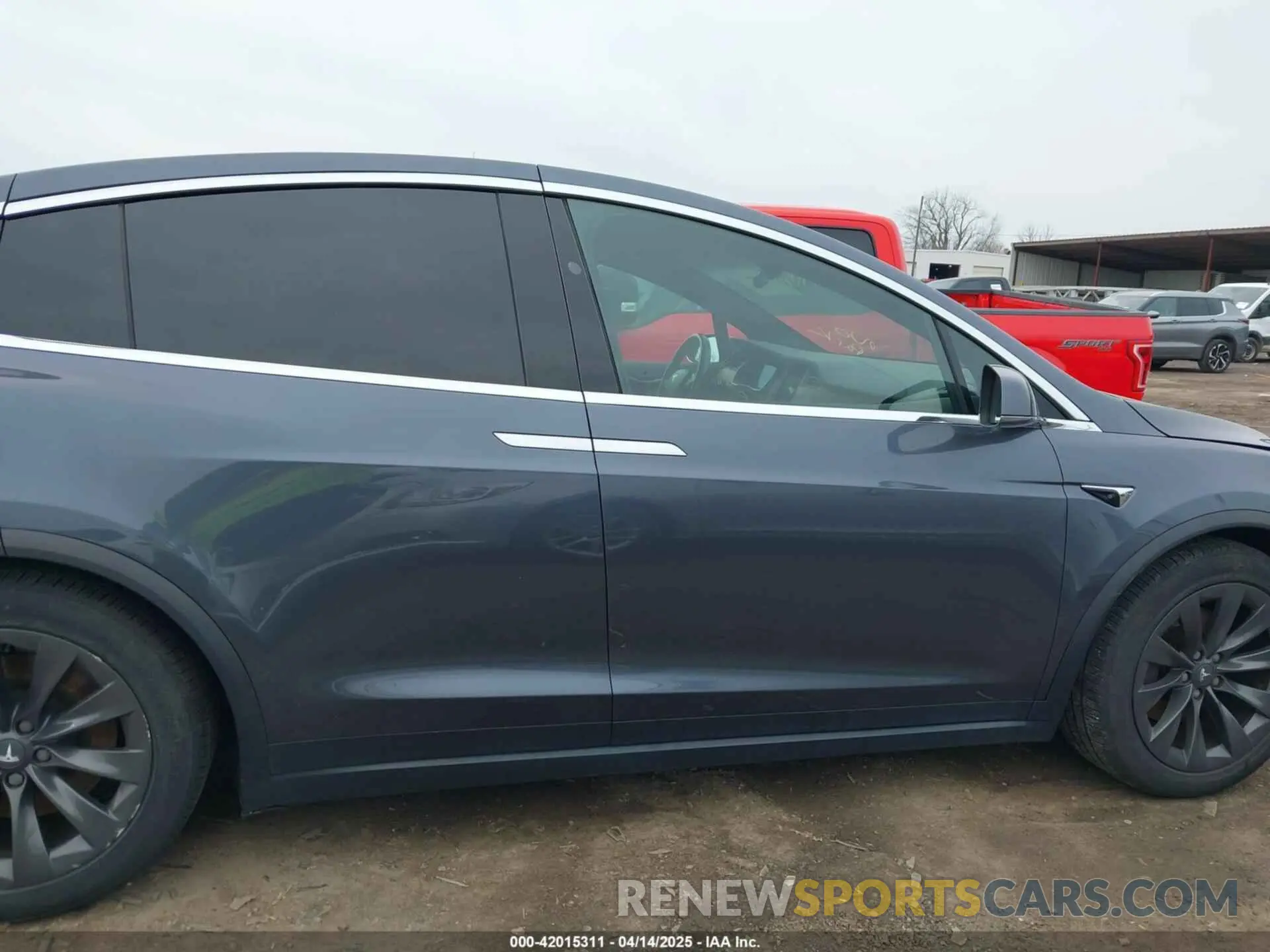 13 Фотография поврежденного автомобиля 5YJXCDE24KF152150 TESLA MODEL X 2019