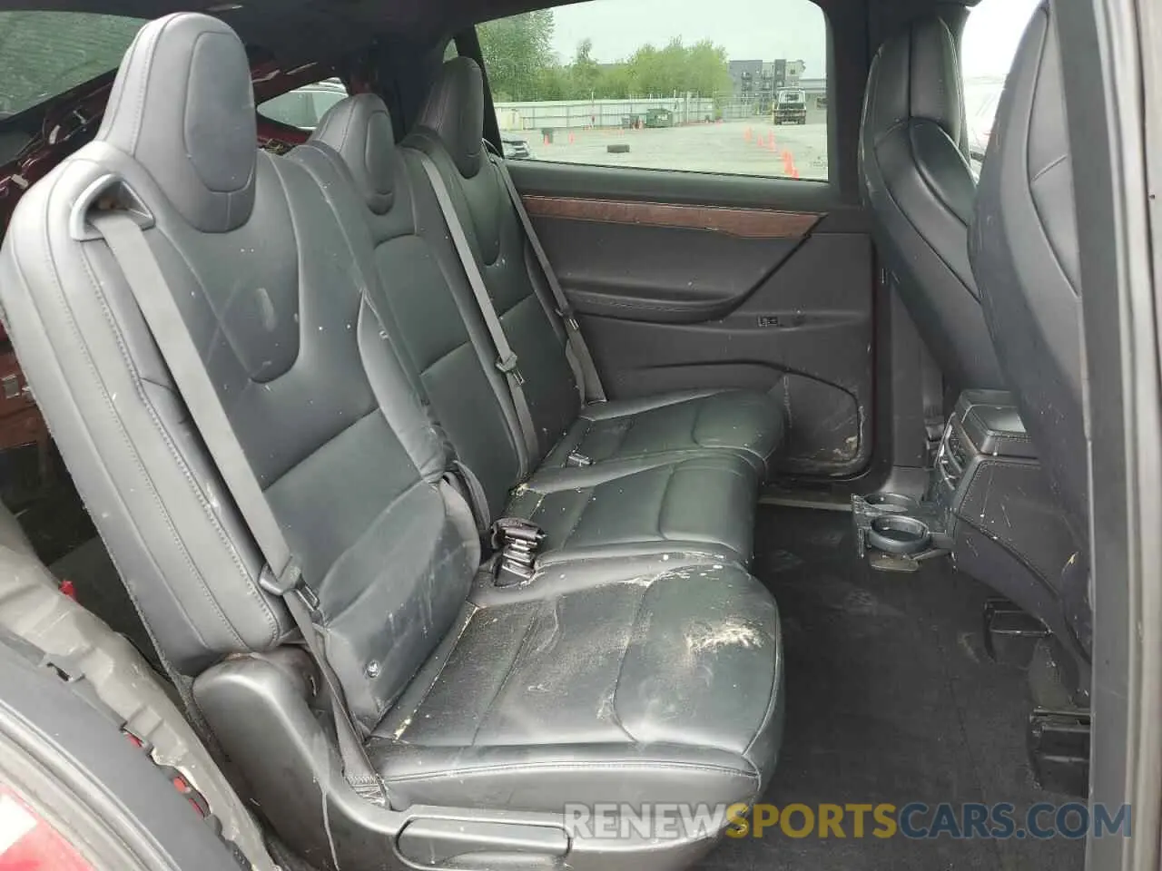 11 Photograph of a damaged car 5YJXCDE24KF160443 TESLA MODEL X 2019