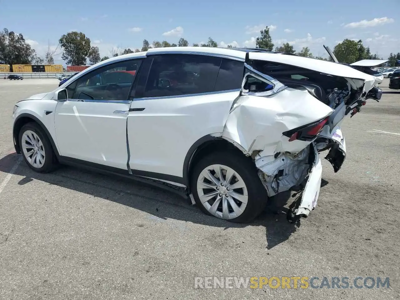 2 Photograph of a damaged car 5YJXCDE25KF185030 TESLA MODEL X 2019