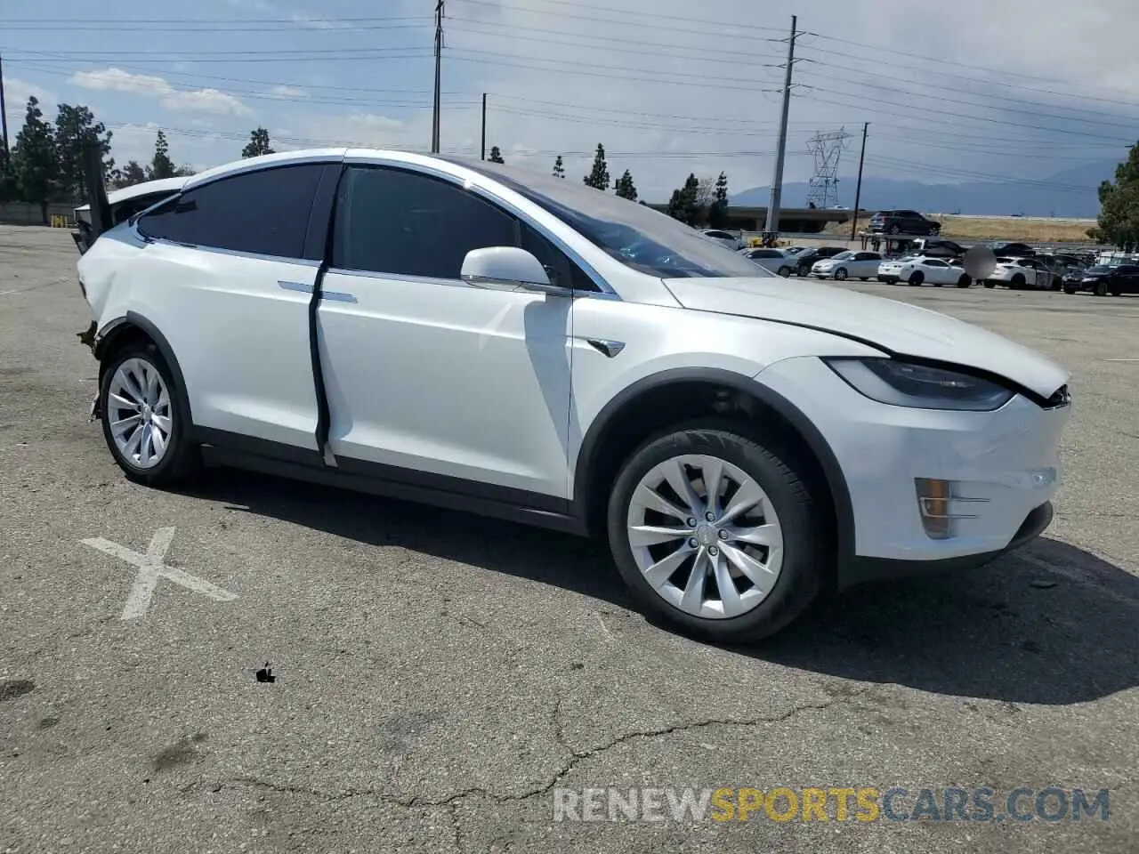 4 Photograph of a damaged car 5YJXCDE25KF185030 TESLA MODEL X 2019