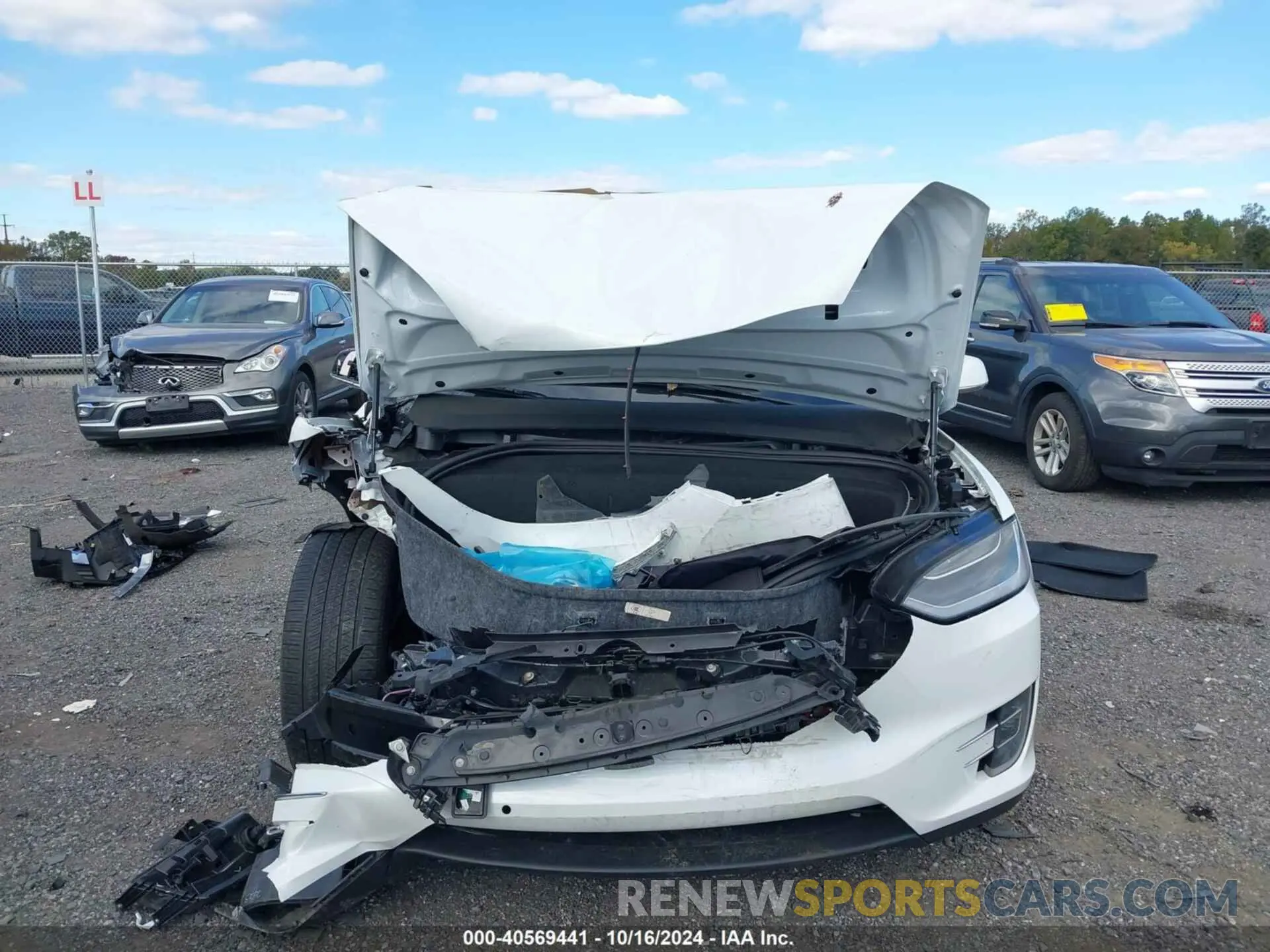 12 Фотография поврежденного автомобиля 5YJXCDE25KF196884 TESLA MODEL X 2019