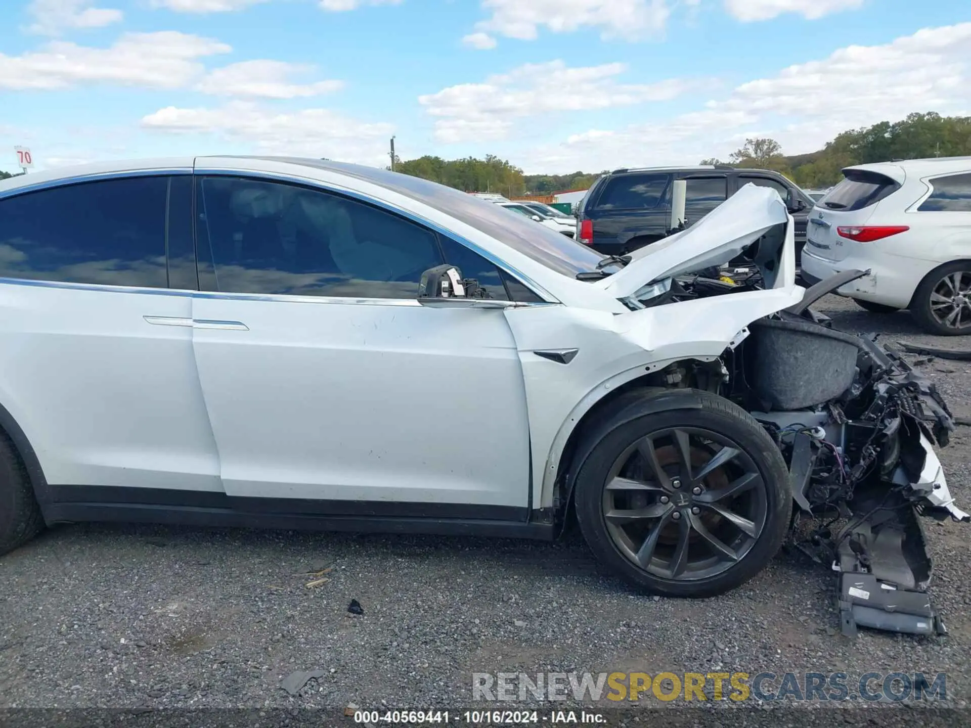 13 Фотография поврежденного автомобиля 5YJXCDE25KF196884 TESLA MODEL X 2019