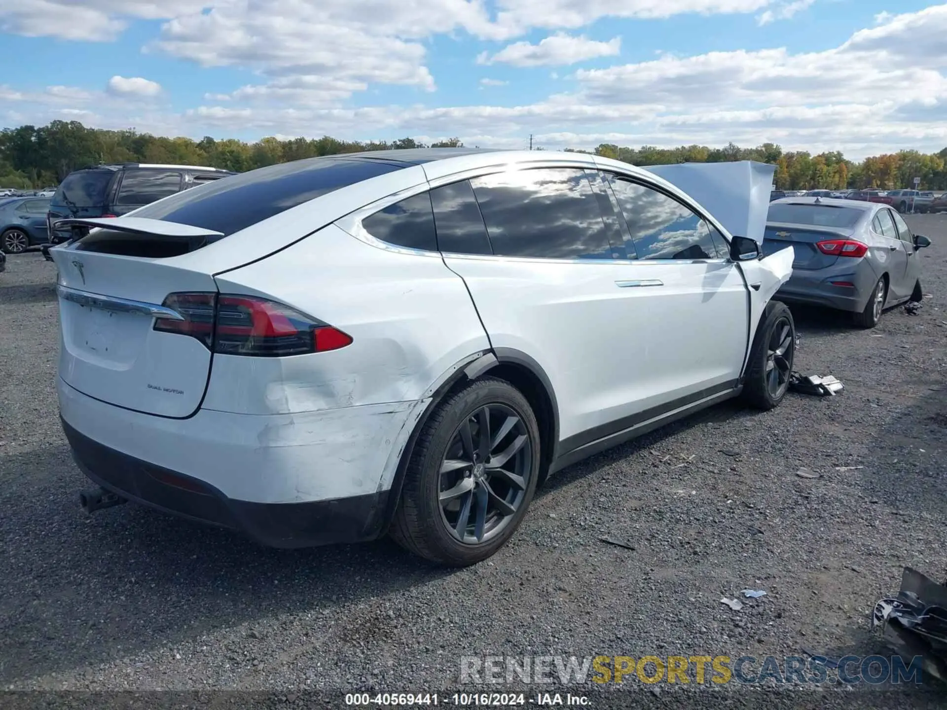 4 Фотография поврежденного автомобиля 5YJXCDE25KF196884 TESLA MODEL X 2019