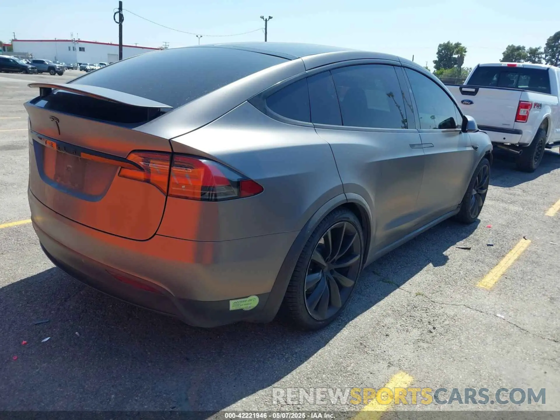 4 Photograph of a damaged car 5YJXCDE26KF154322 TESLA MODEL X 2019