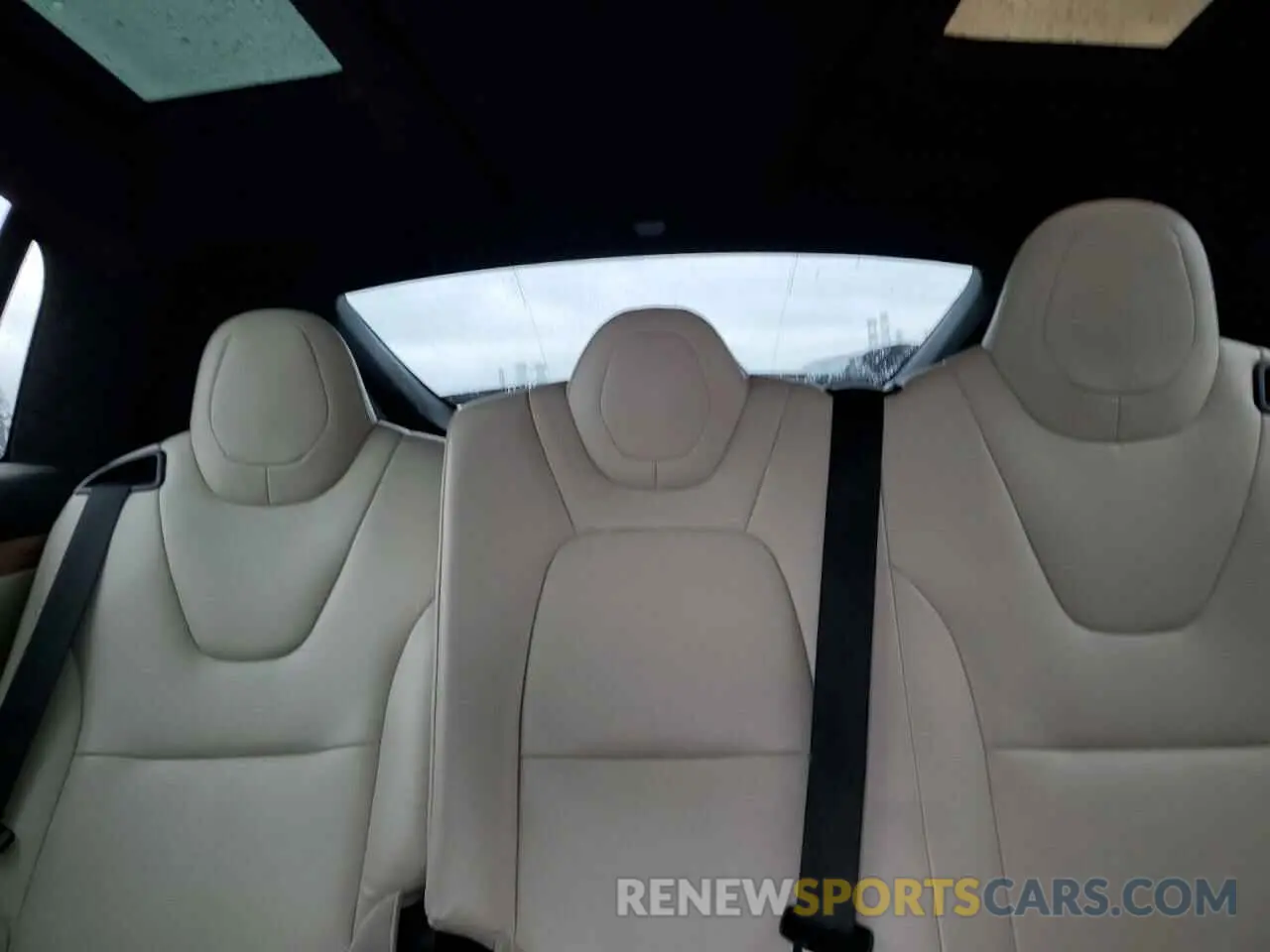 10 Photograph of a damaged car 5YJXCAE25LF218155 TESLA MODEL X 2020