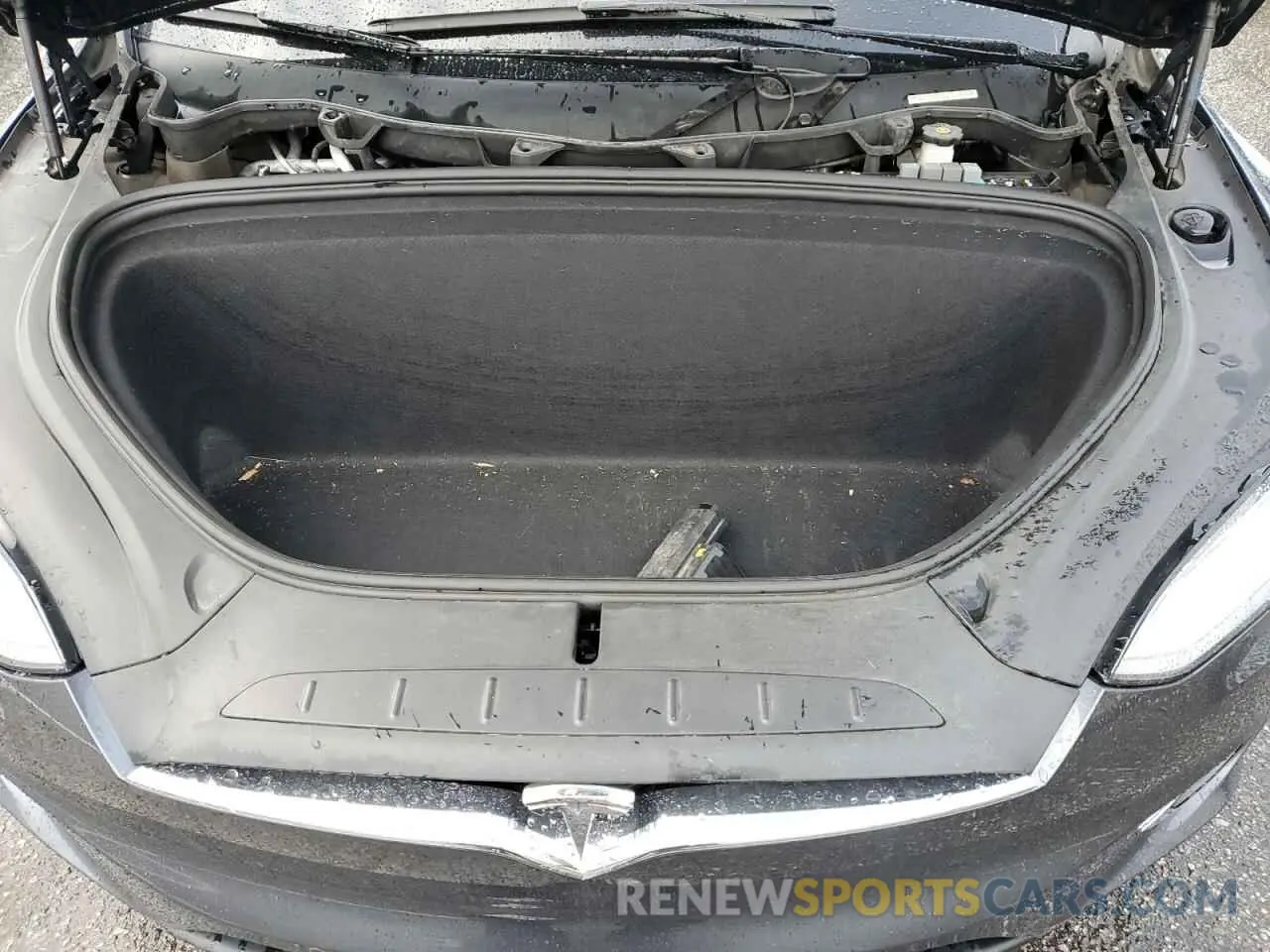 12 Photograph of a damaged car 5YJXCAE25LF218155 TESLA MODEL X 2020