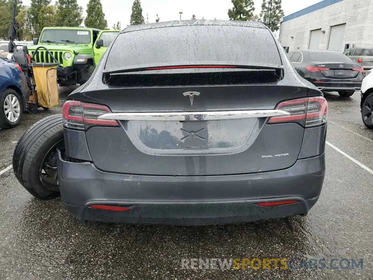 6 Photograph of a damaged car 5YJXCAE25LF218155 TESLA MODEL X 2020