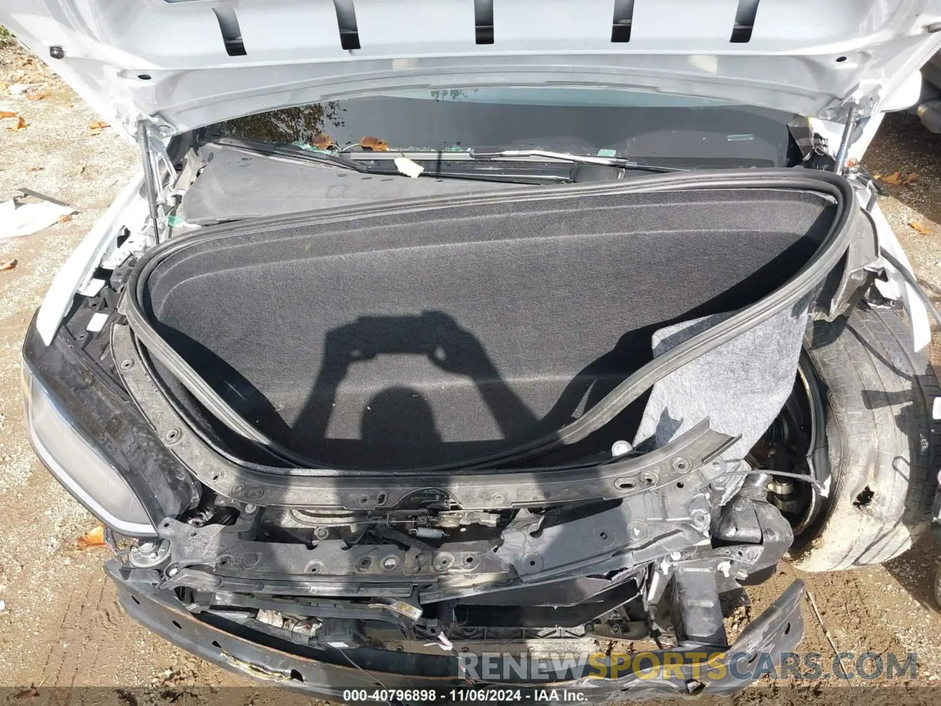 10 Photograph of a damaged car 5YJXCAE25LF300161 TESLA MODEL X 2020