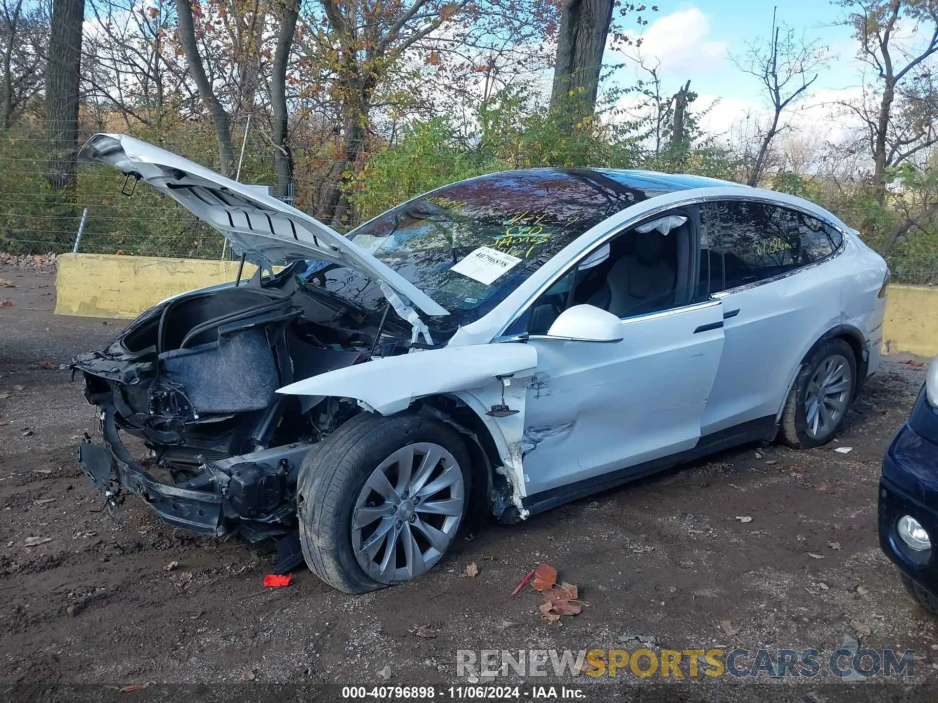 14 Photograph of a damaged car 5YJXCAE25LF300161 TESLA MODEL X 2020