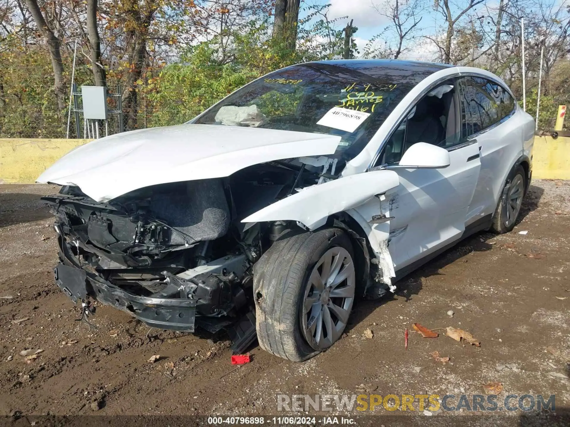 2 Photograph of a damaged car 5YJXCAE25LF300161 TESLA MODEL X 2020