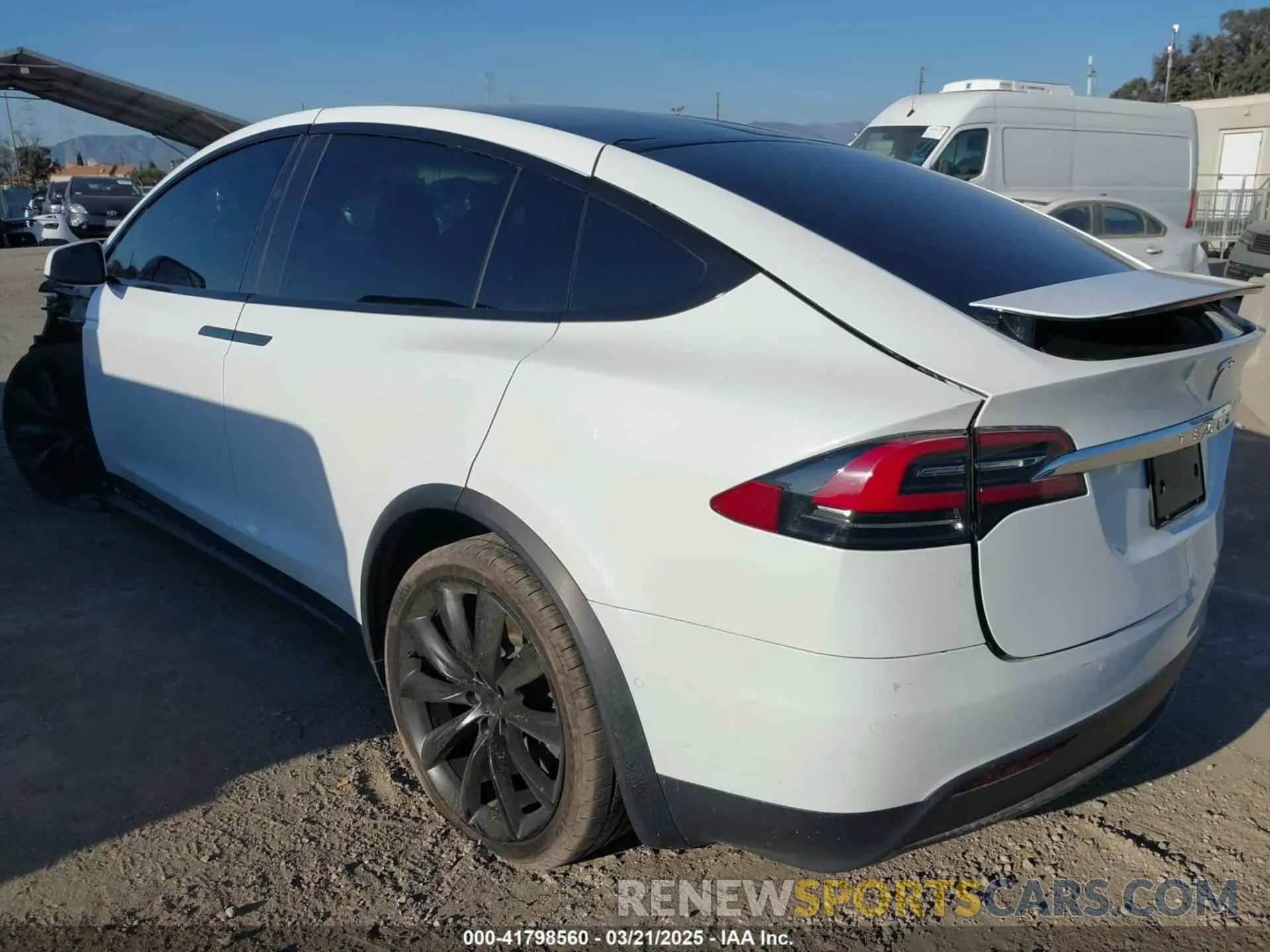 3 Photograph of a damaged car 5YJXCAE2XLF296141 TESLA MODEL X 2020
