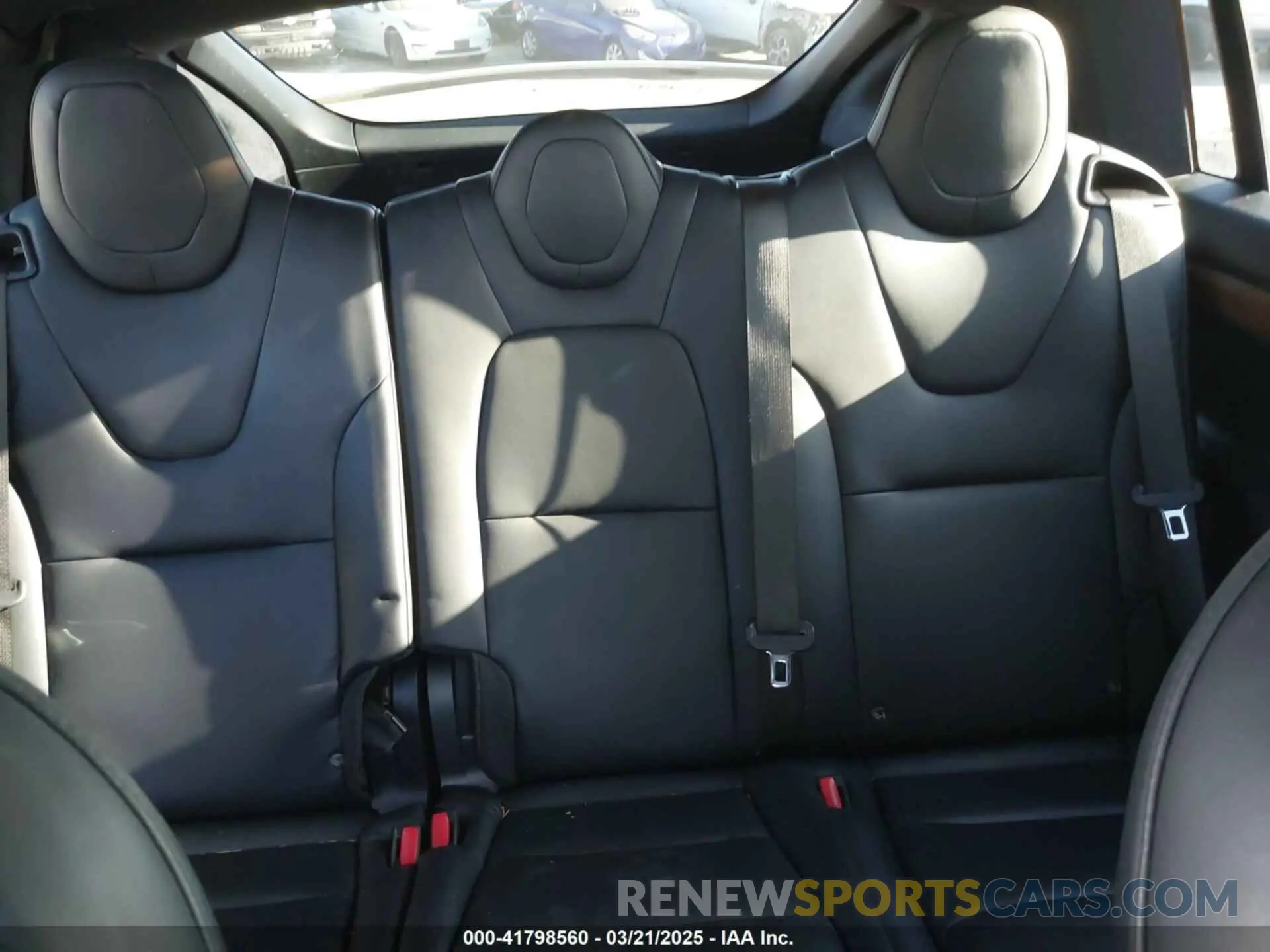 8 Photograph of a damaged car 5YJXCAE2XLF296141 TESLA MODEL X 2020