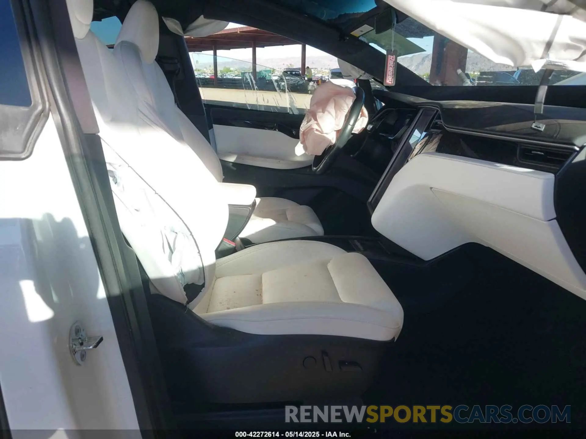 5 Фотография поврежденного автомобиля 5YJXCBE21LF238490 TESLA MODEL X 2020