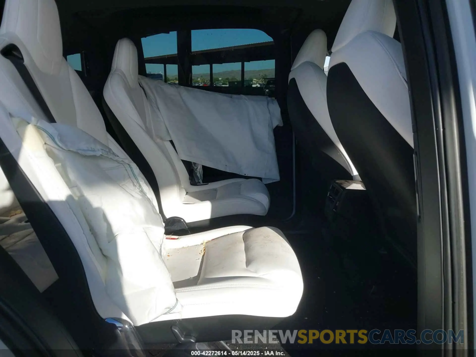 8 Фотография поврежденного автомобиля 5YJXCBE21LF238490 TESLA MODEL X 2020