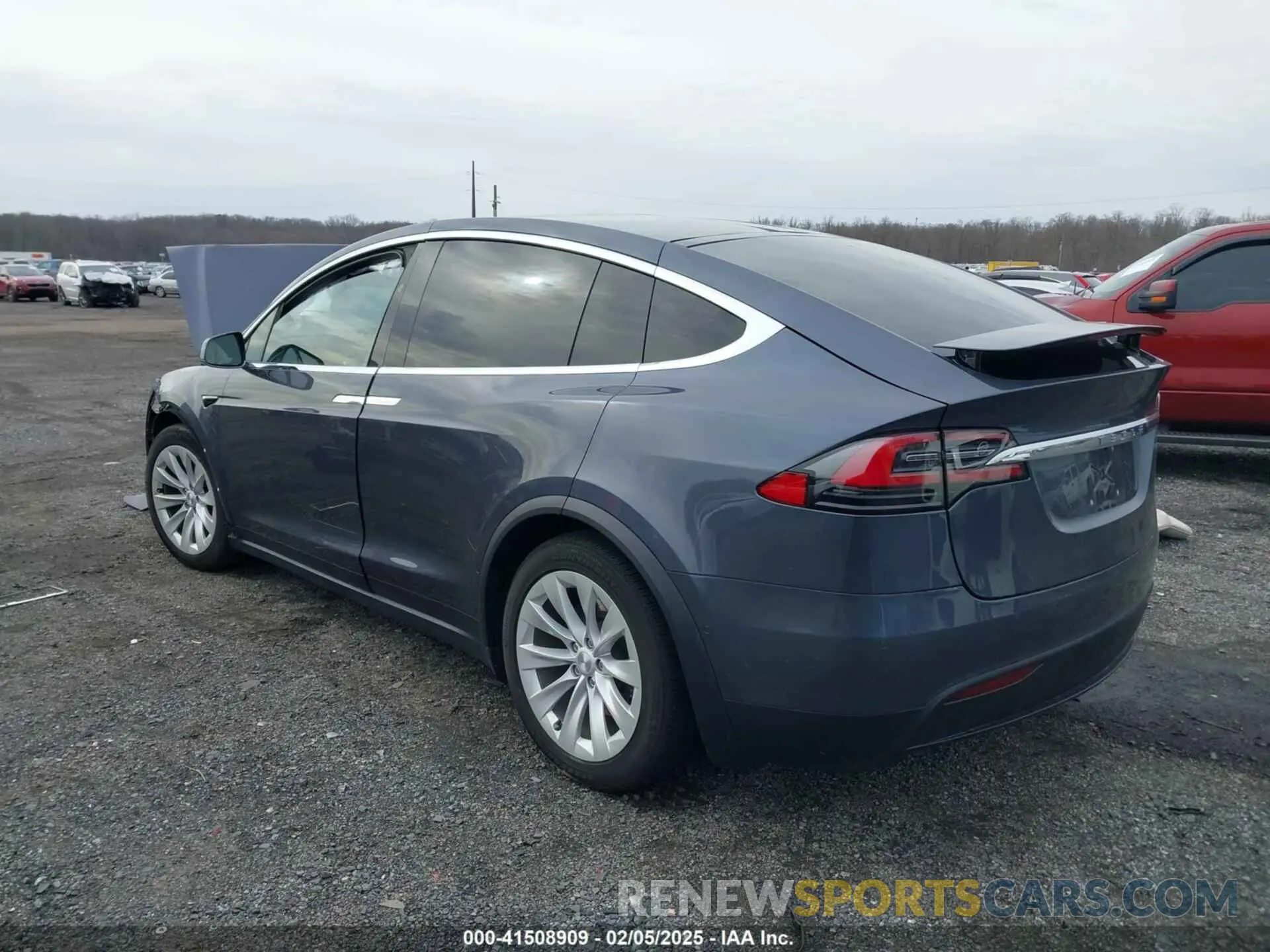 3 Photograph of a damaged car 5YJXCBE24LF242775 TESLA MODEL X 2020