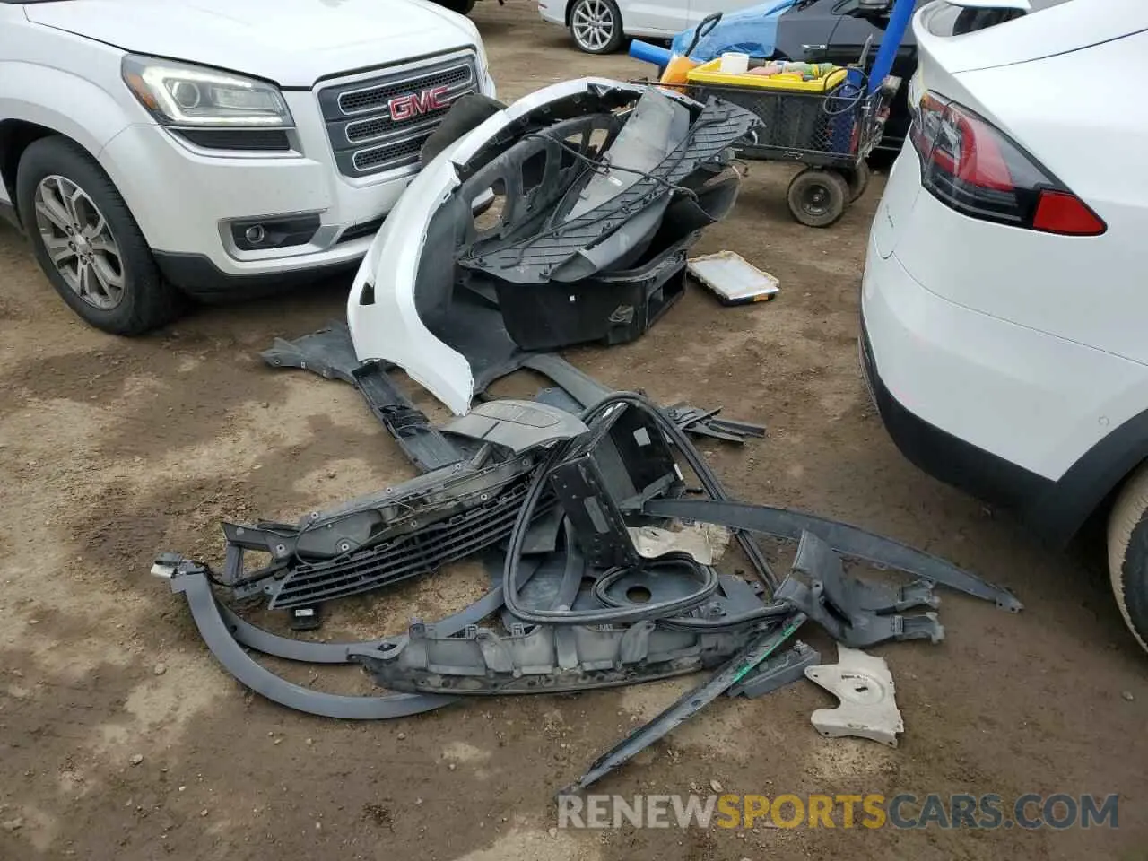 15 Photograph of a damaged car 5YJXCBE25LF235706 TESLA MODEL X 2020