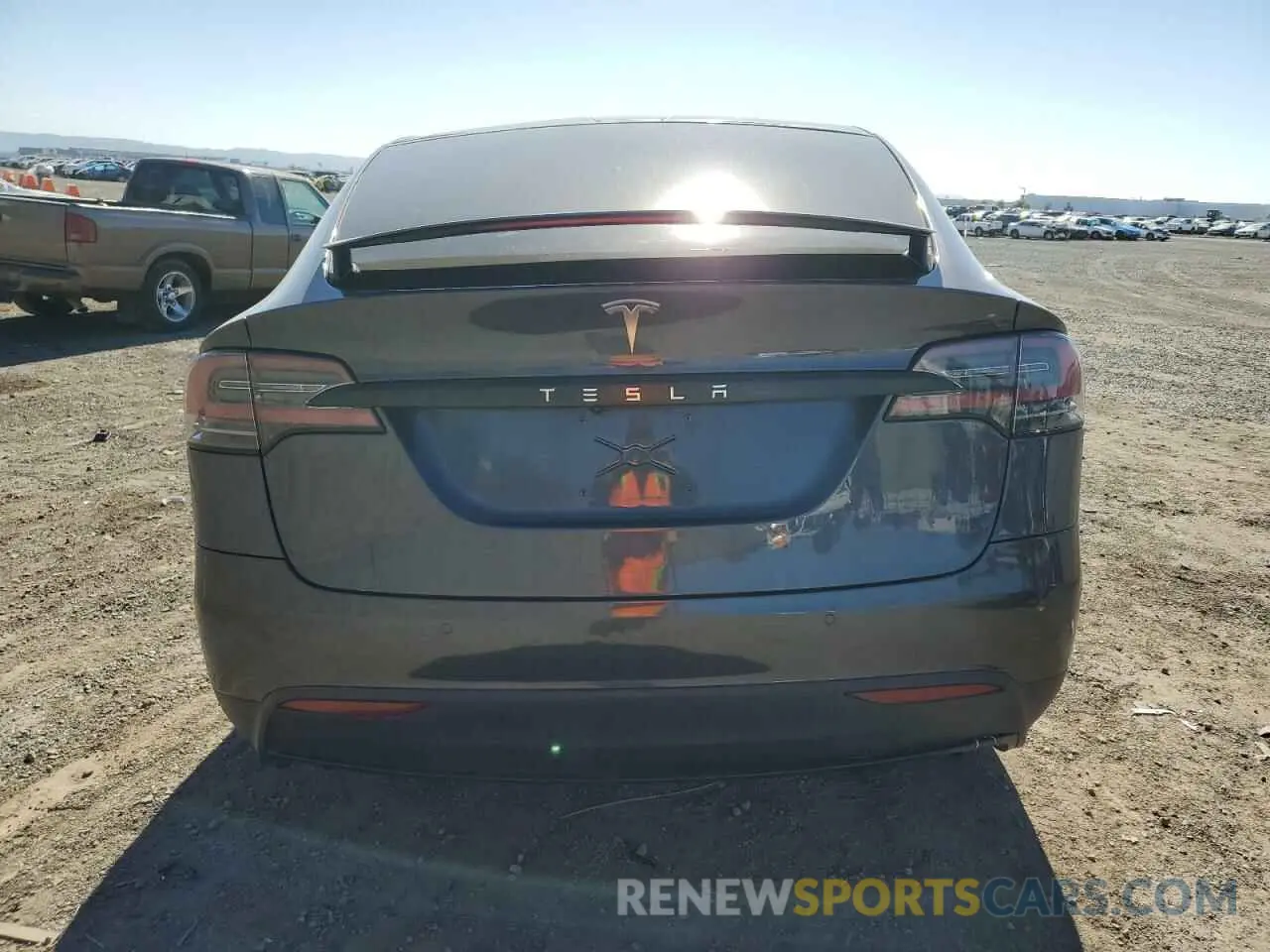 6 Фотография поврежденного автомобиля 5YJXCBE25LF239111 TESLA MODEL X 2020