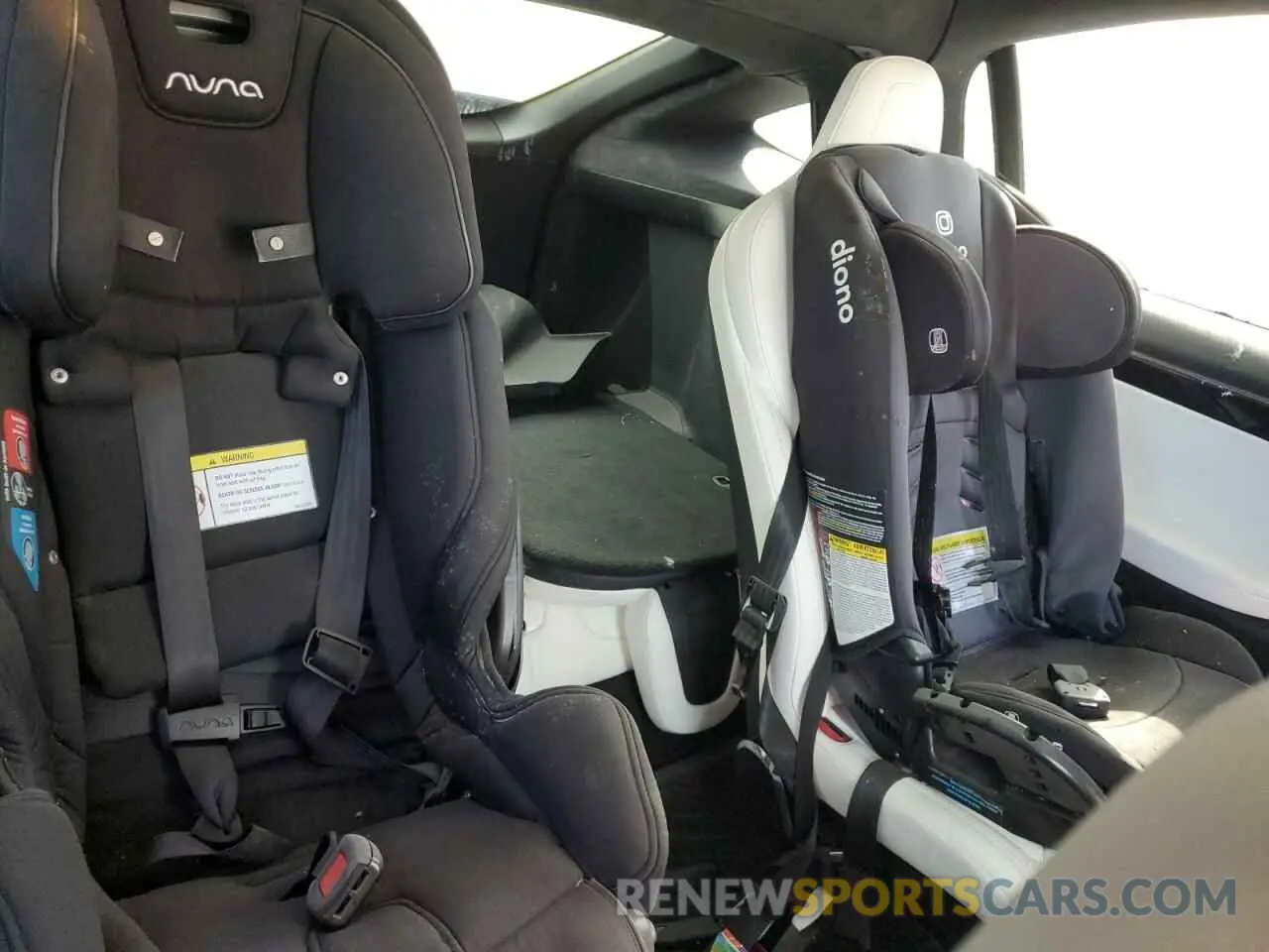 10 Photograph of a damaged car 5YJXCBE25LF281116 TESLA MODEL X 2020