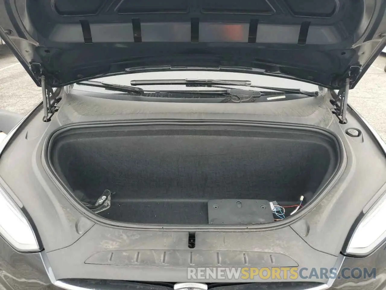 13 Photograph of a damaged car 5YJXCBE25LF305575 TESLA MODEL X 2020