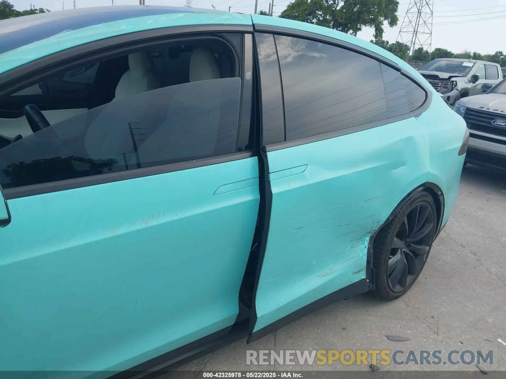 19 Фотография поврежденного автомобиля 5YJXCBE26LF249243 TESLA MODEL X 2020