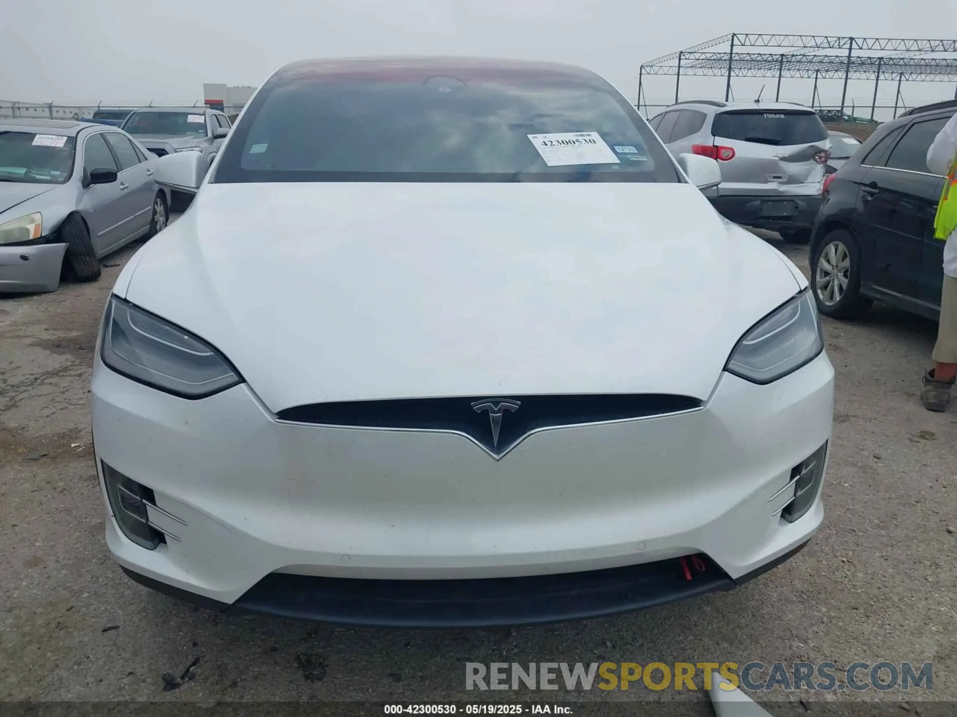 11 Photograph of a damaged car 5YJXCBE26LF304404 TESLA MODEL X 2020