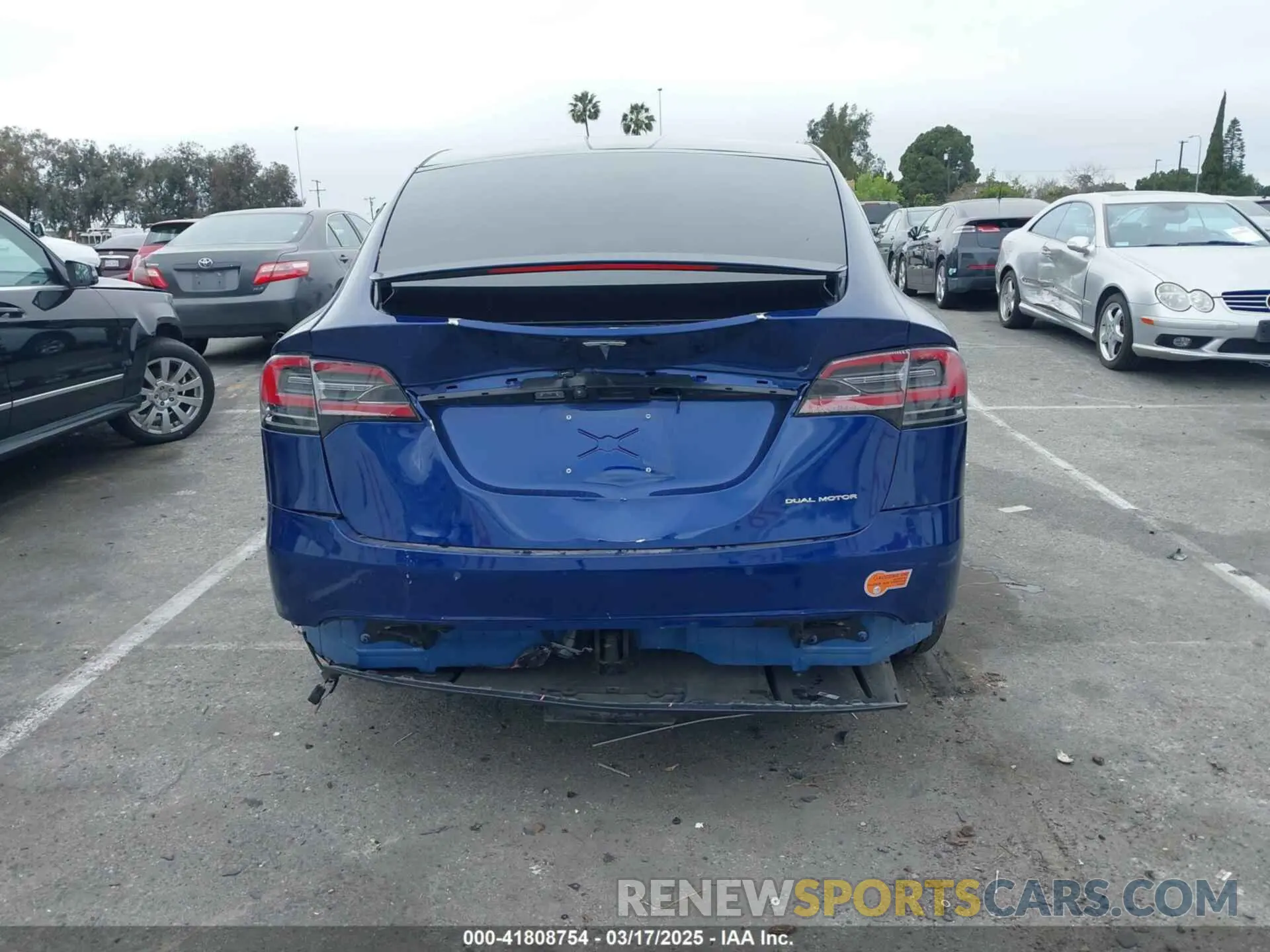 16 Photograph of a damaged car 5YJXCBE29LF283760 TESLA MODEL X 2020