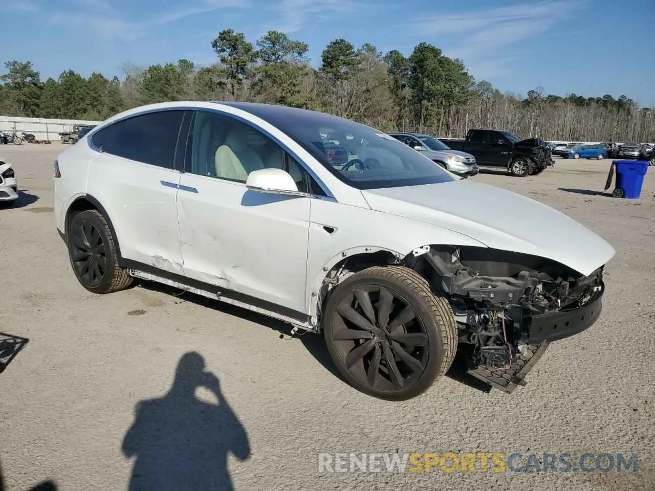 4 Photograph of a damaged car 5YJXCBE29LF297724 TESLA MODEL X 2020