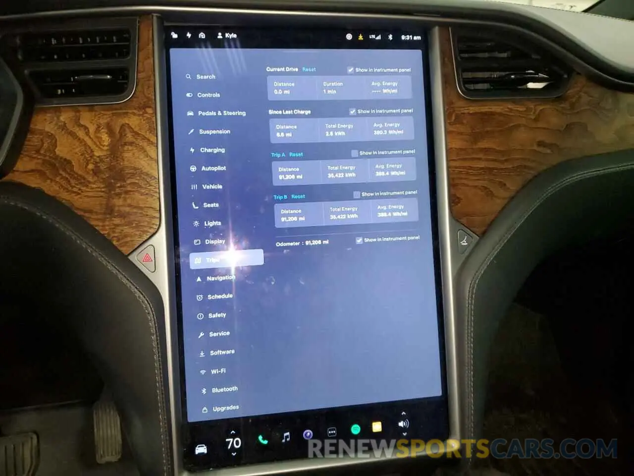 9 Photograph of a damaged car 5YJXCBE29LF303246 TESLA MODEL X 2020