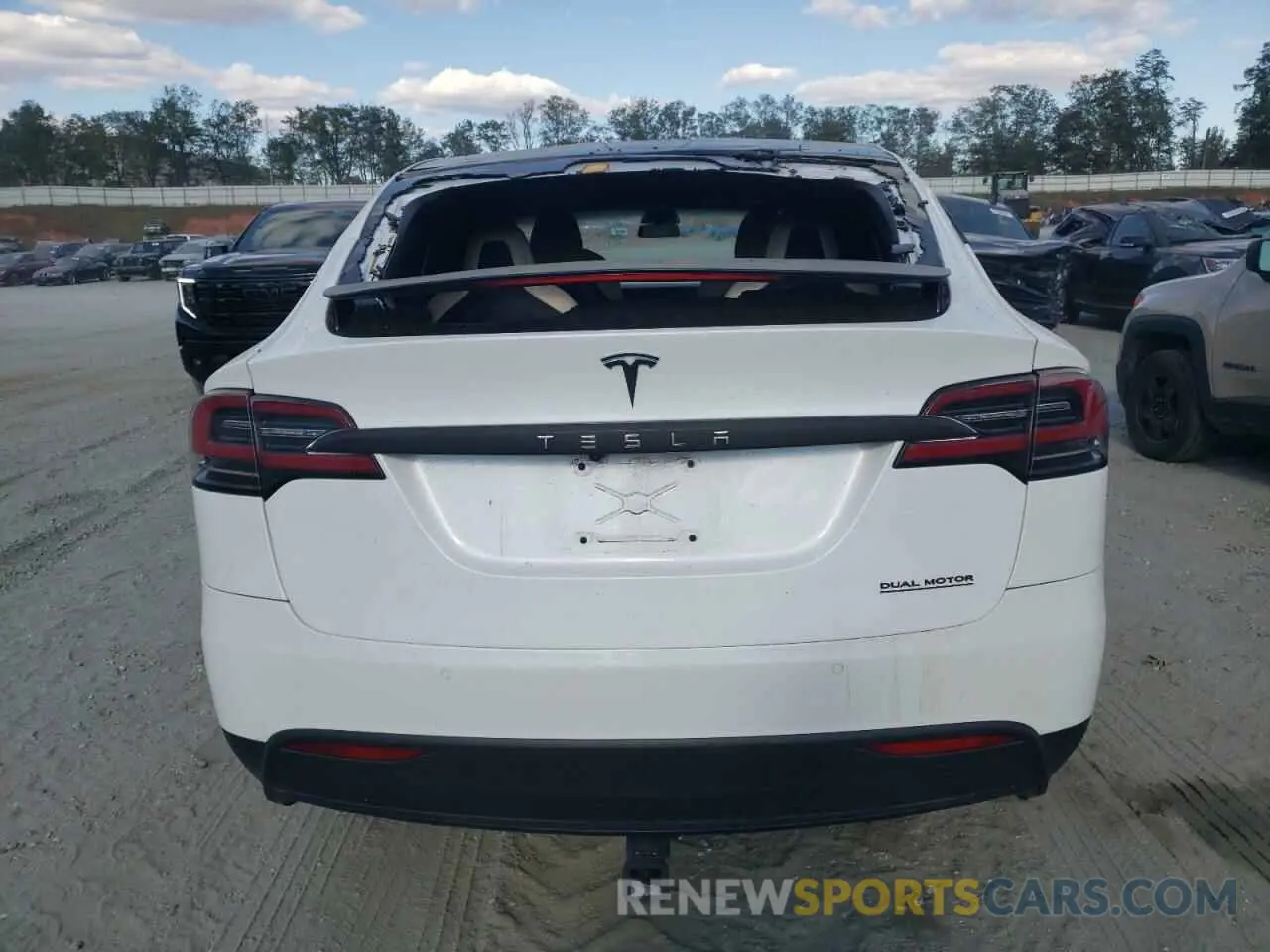6 Photograph of a damaged car 5YJXCBE49LF243616 TESLA MODEL X 2020