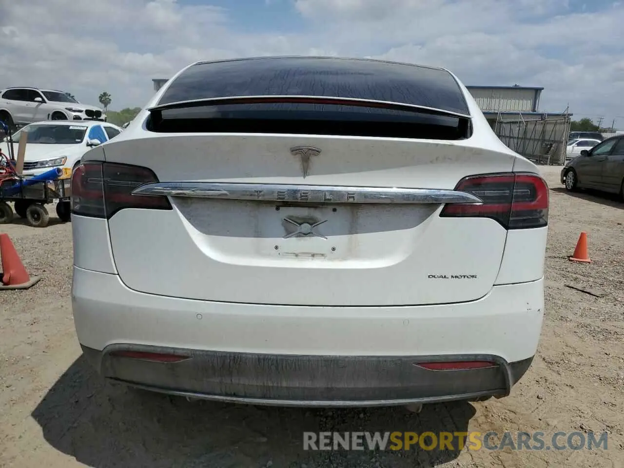 6 Фотография поврежденного автомобиля 5YJXCDE20LF303678 TESLA MODEL X 2020