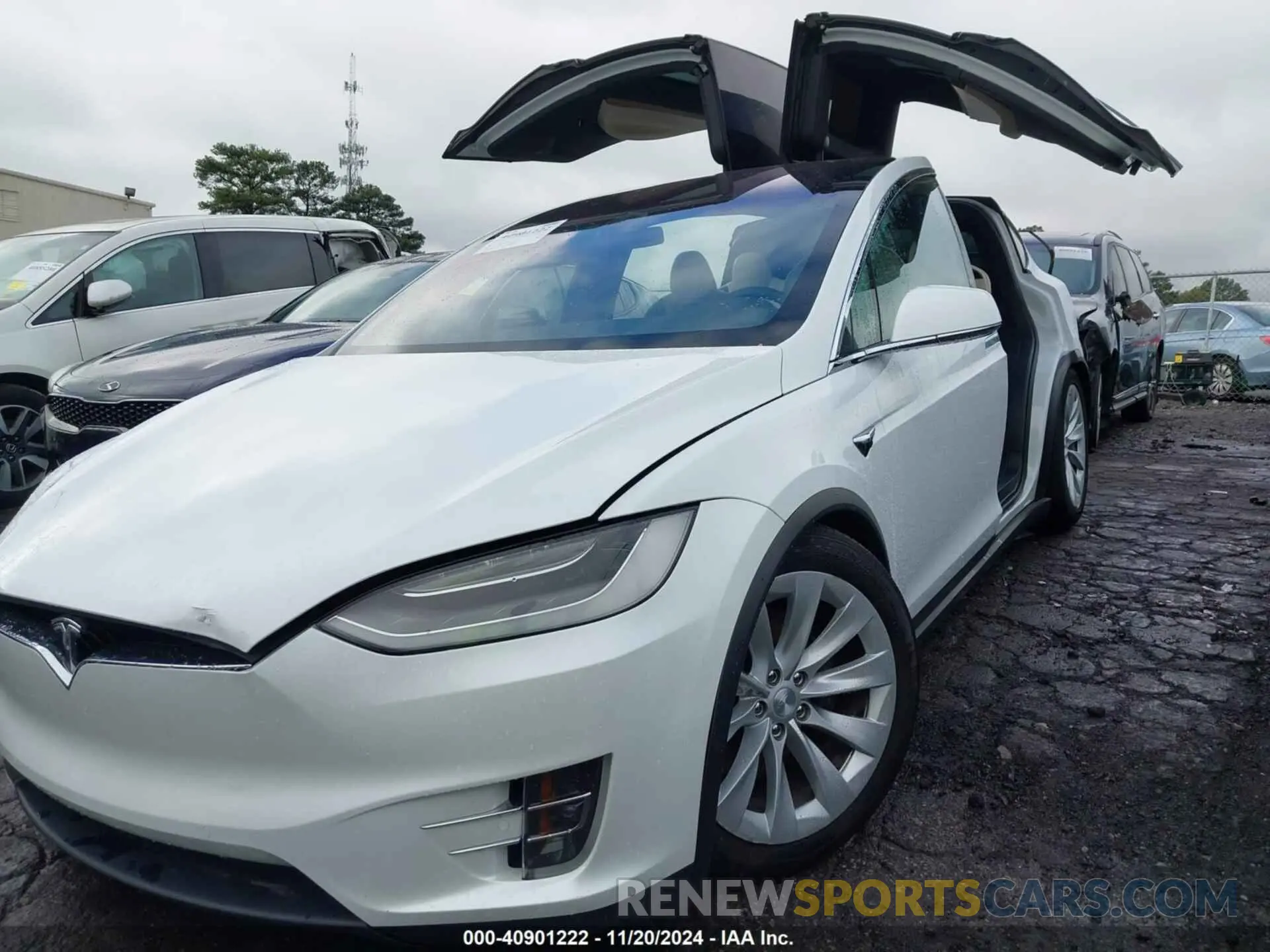 19 Photograph of a damaged car 5YJXCDE22LF301401 TESLA MODEL X 2020