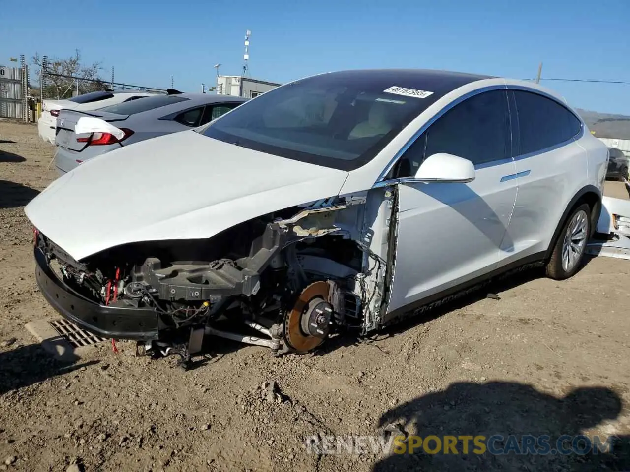 1 Фотография поврежденного автомобиля 5YJXCDE26LF241445 TESLA MODEL X 2020