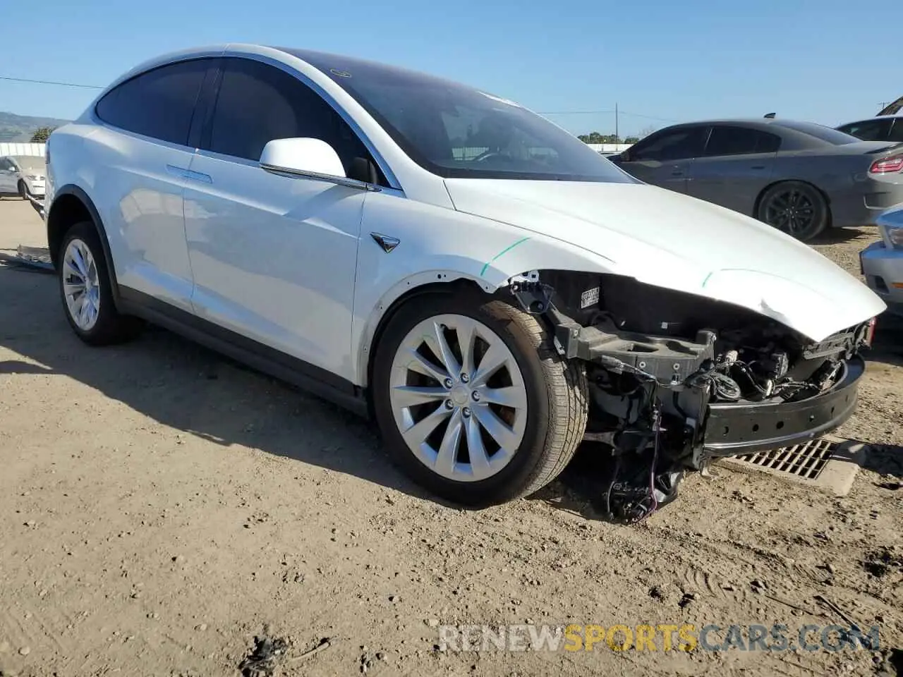 4 Фотография поврежденного автомобиля 5YJXCDE26LF241445 TESLA MODEL X 2020