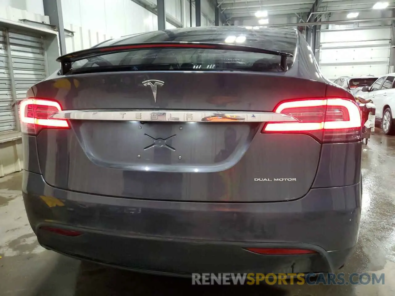 6 Photograph of a damaged car 5YJXCDE2XLF279941 TESLA MODEL X 2020