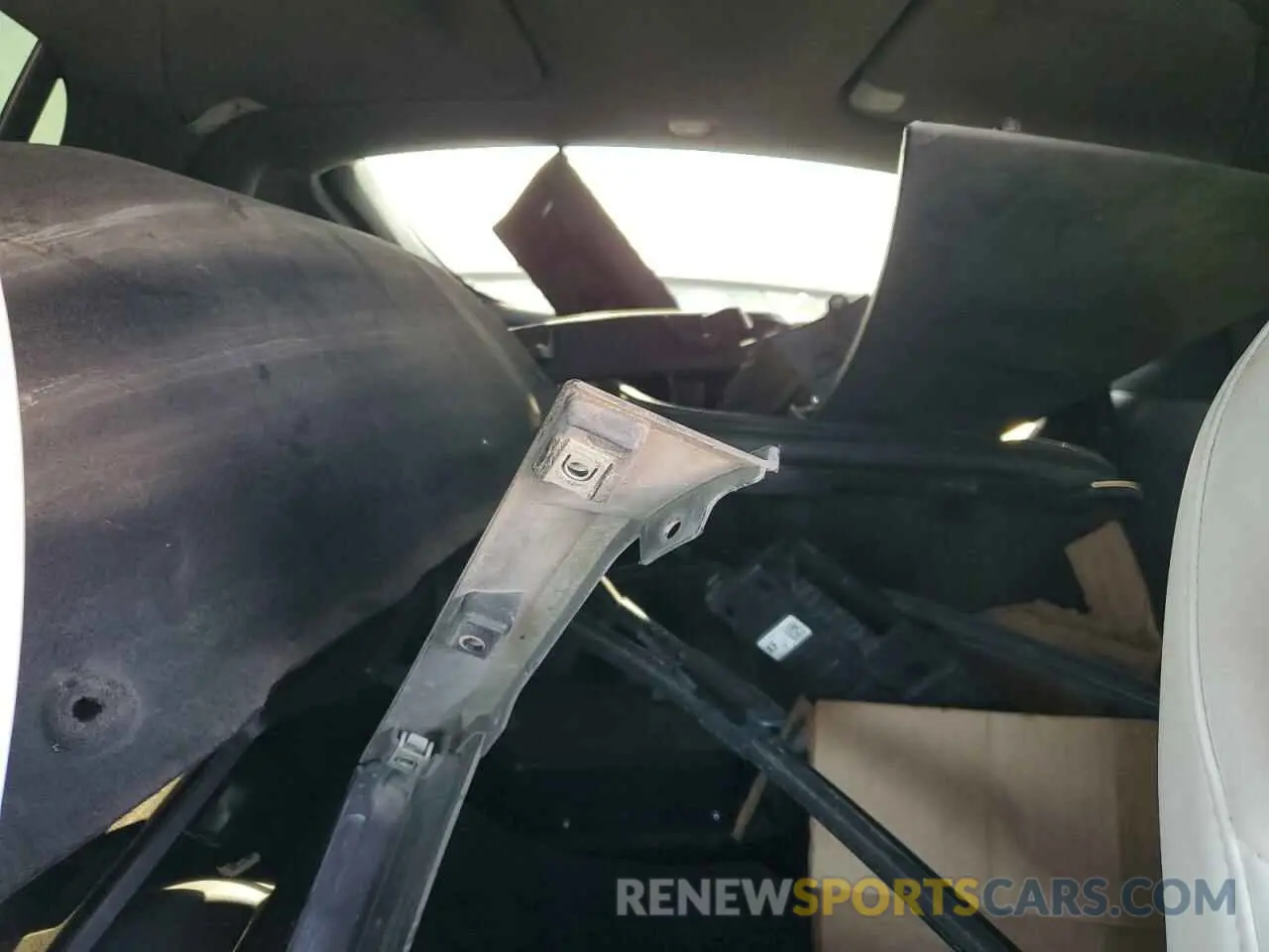 10 Photograph of a damaged car 5YJXCDE2XLF280104 TESLA MODEL X 2020