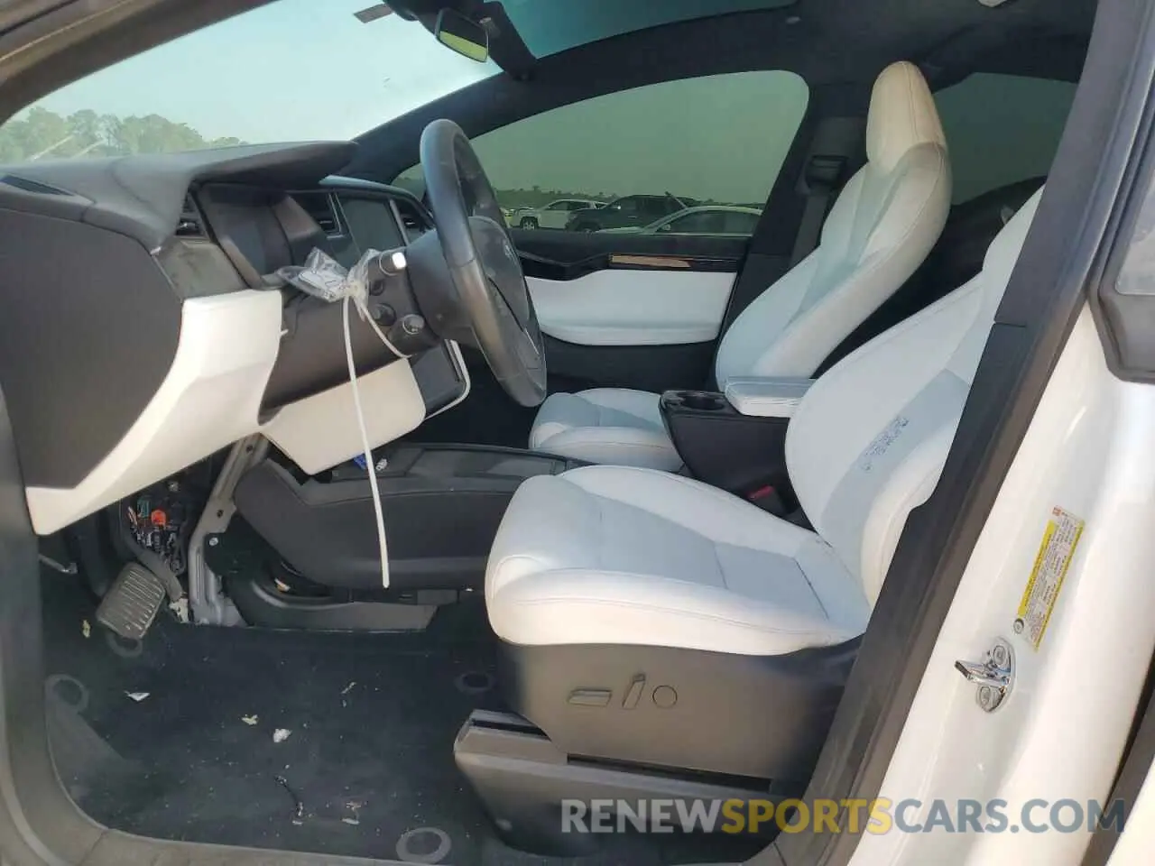 7 Photograph of a damaged car 5YJXCDE2XLF280104 TESLA MODEL X 2020