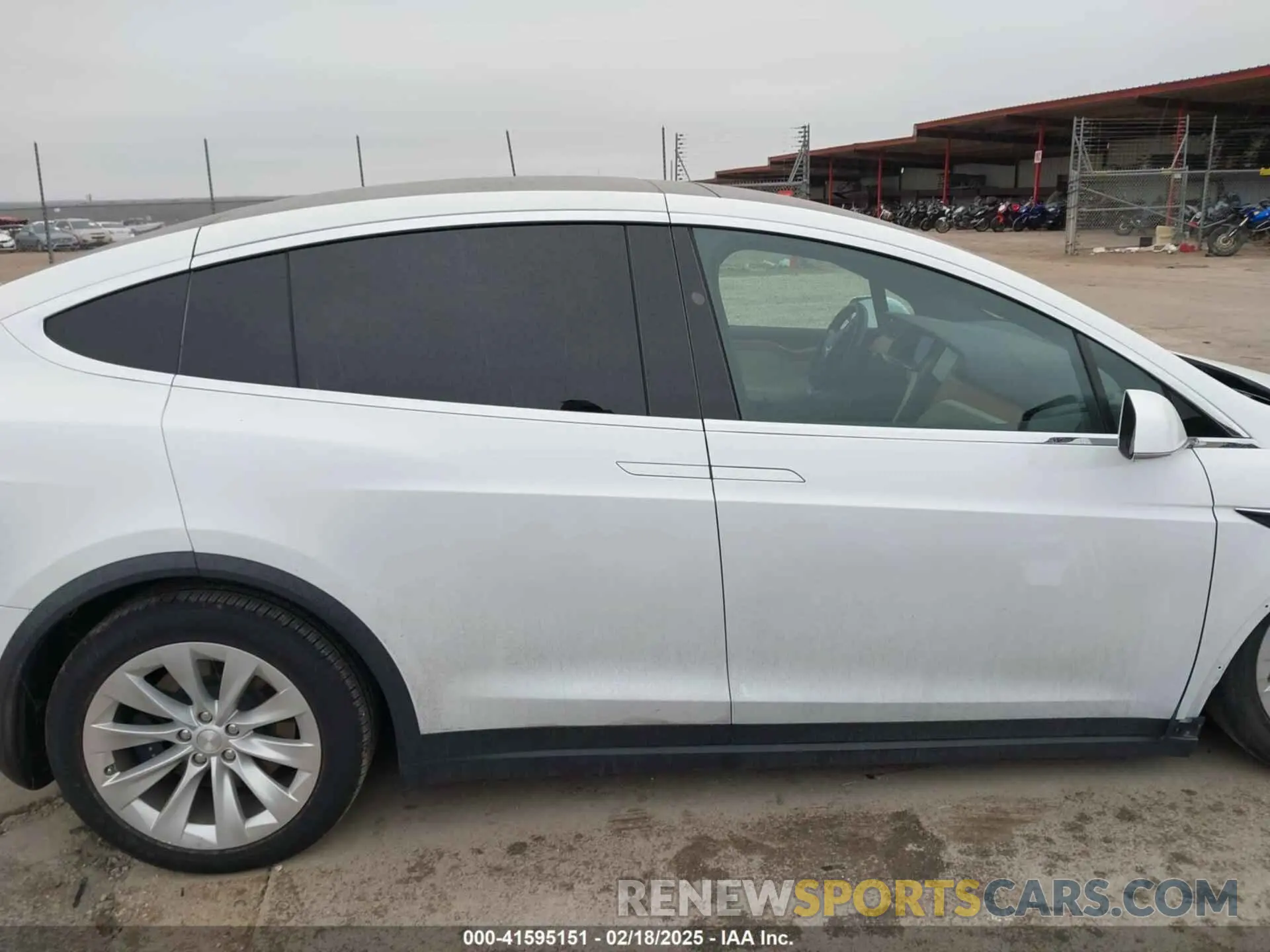 13 Фотография поврежденного автомобиля 5YJXCDE2XLF284847 TESLA MODEL X 2020