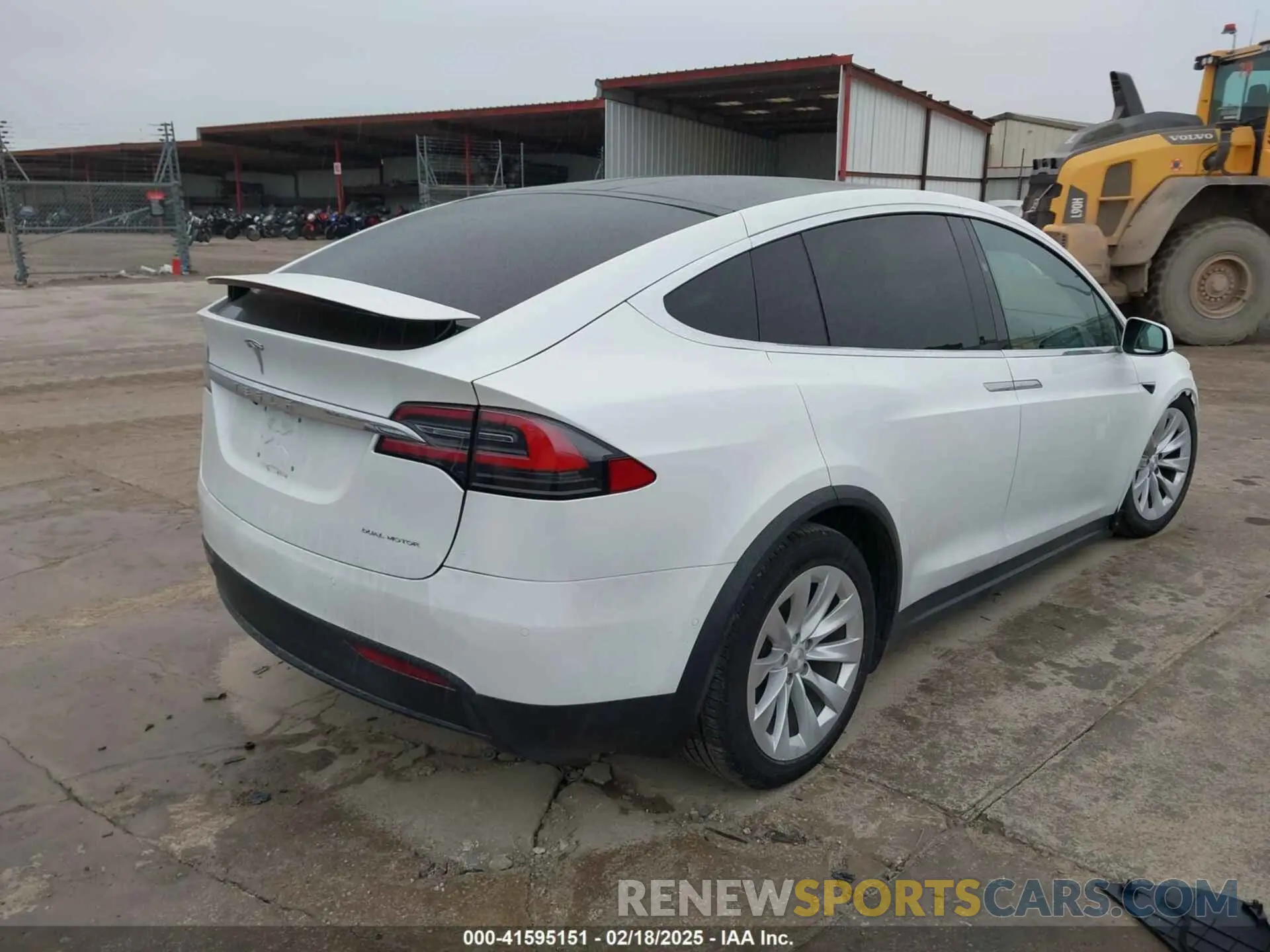 4 Фотография поврежденного автомобиля 5YJXCDE2XLF284847 TESLA MODEL X 2020