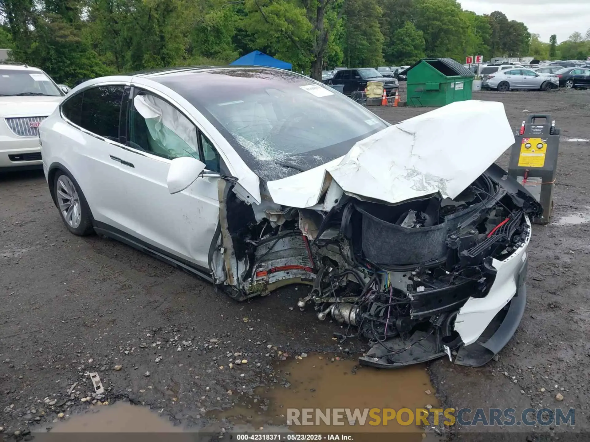1 Photograph of a damaged car 5YJXCAE21MF319288 TESLA MODEL X 2021